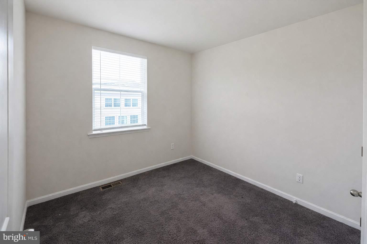 SIGNATURE CLUB - Residential Lease