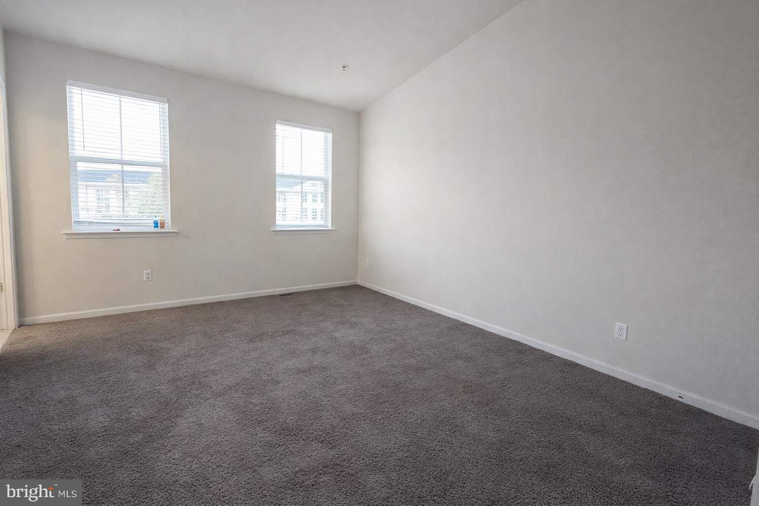 SIGNATURE CLUB - Residential Lease