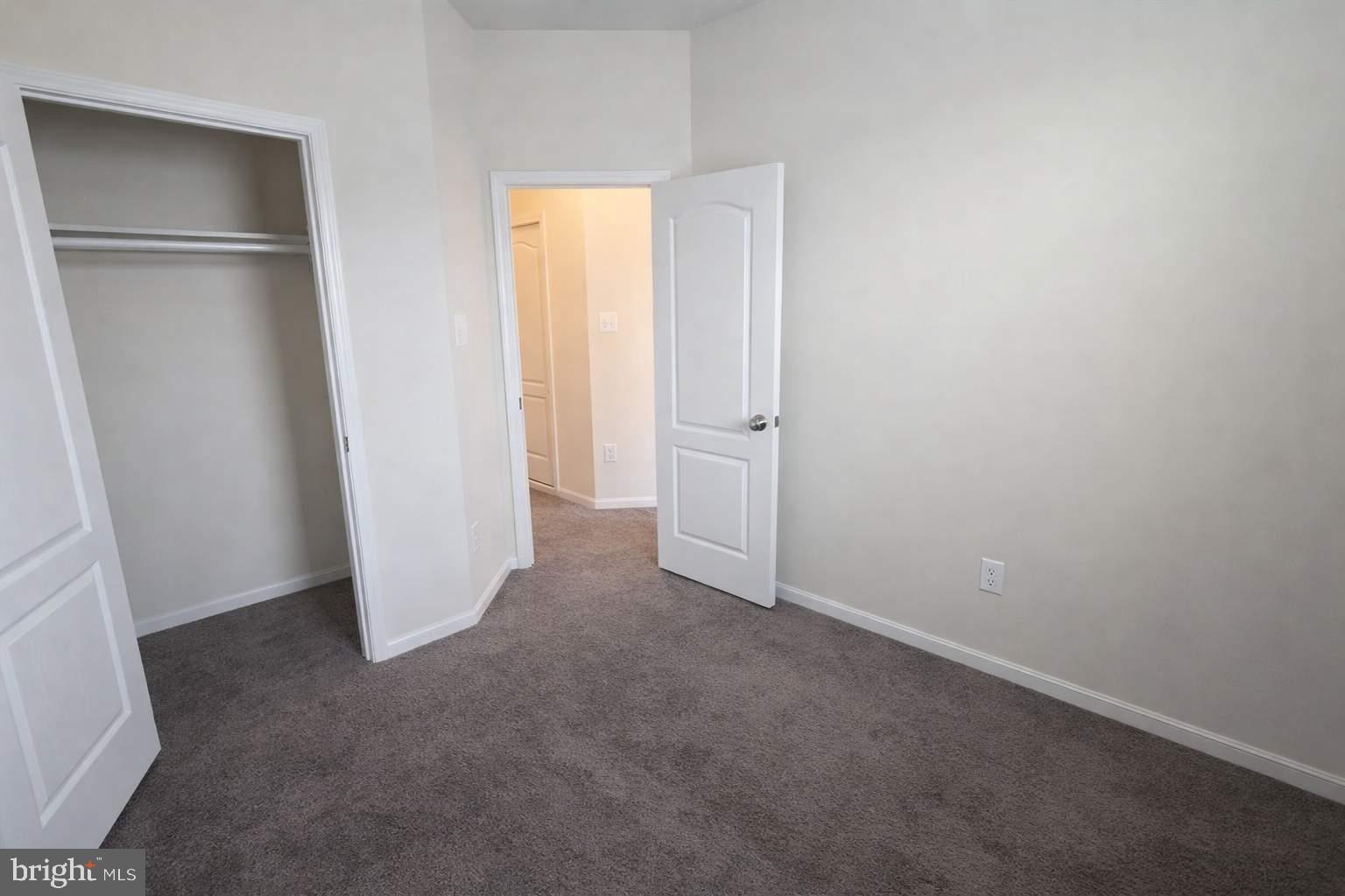 SIGNATURE CLUB - Residential Lease