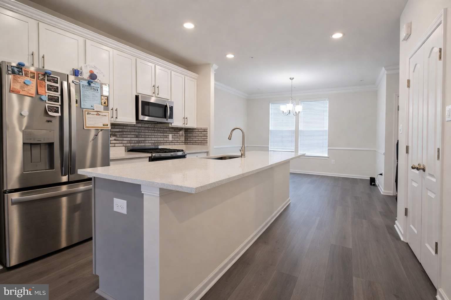 SIGNATURE CLUB - Residential Lease
