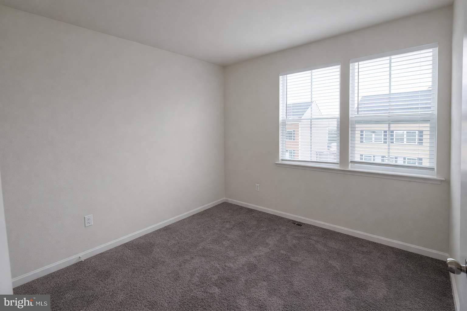 SIGNATURE CLUB - Residential Lease