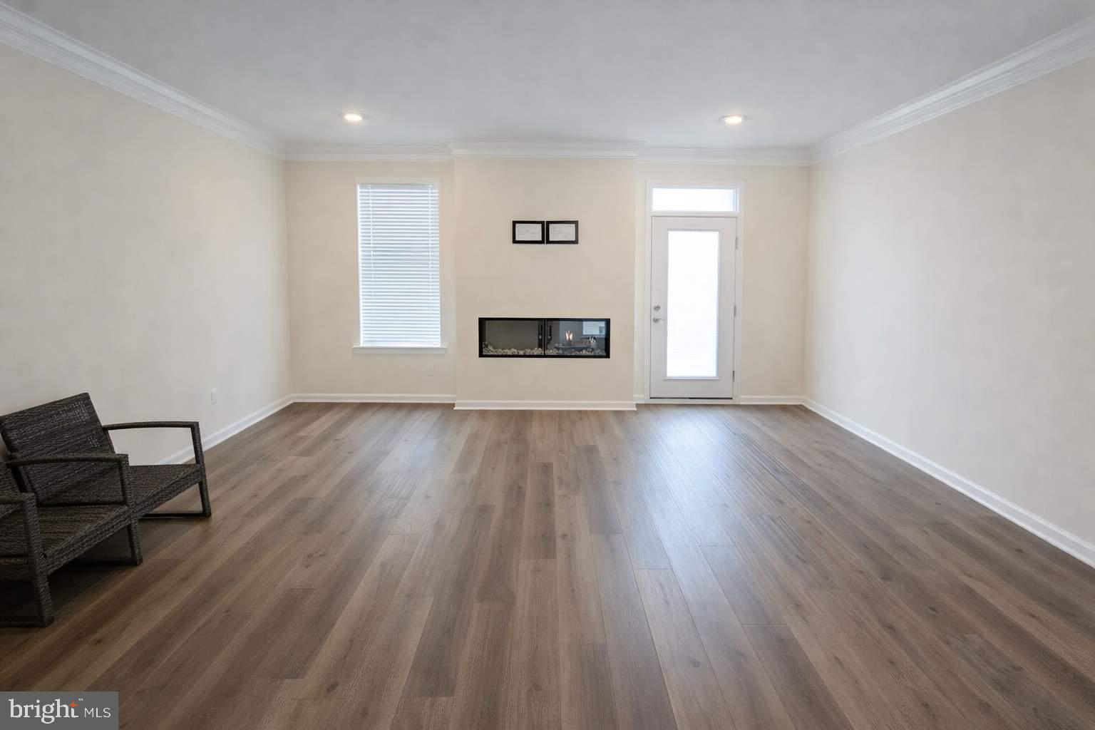 SIGNATURE CLUB - Residential Lease