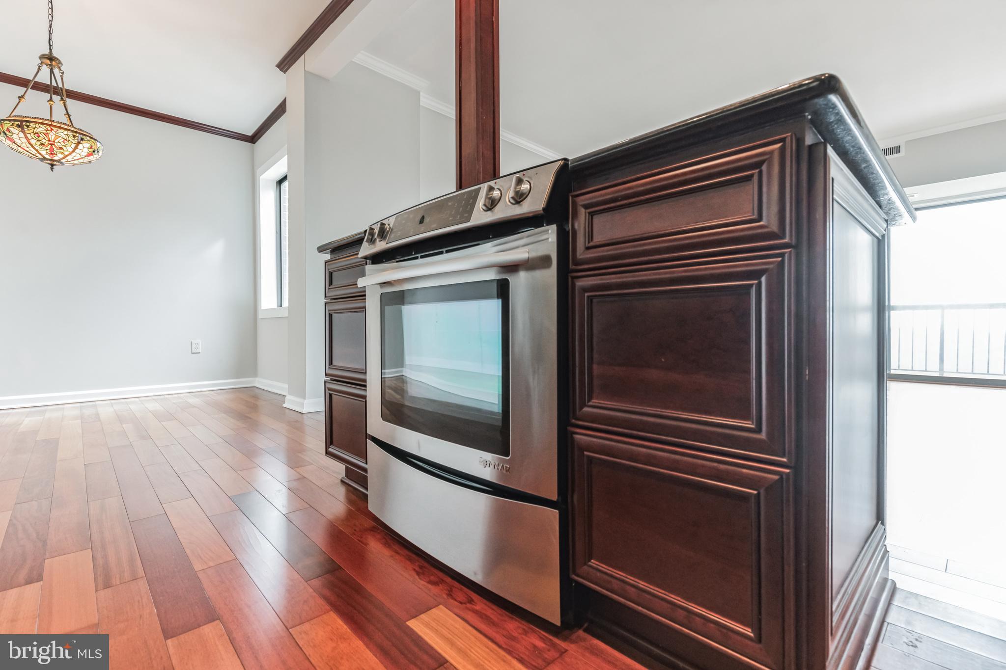 HALLMARK - Residential Lease