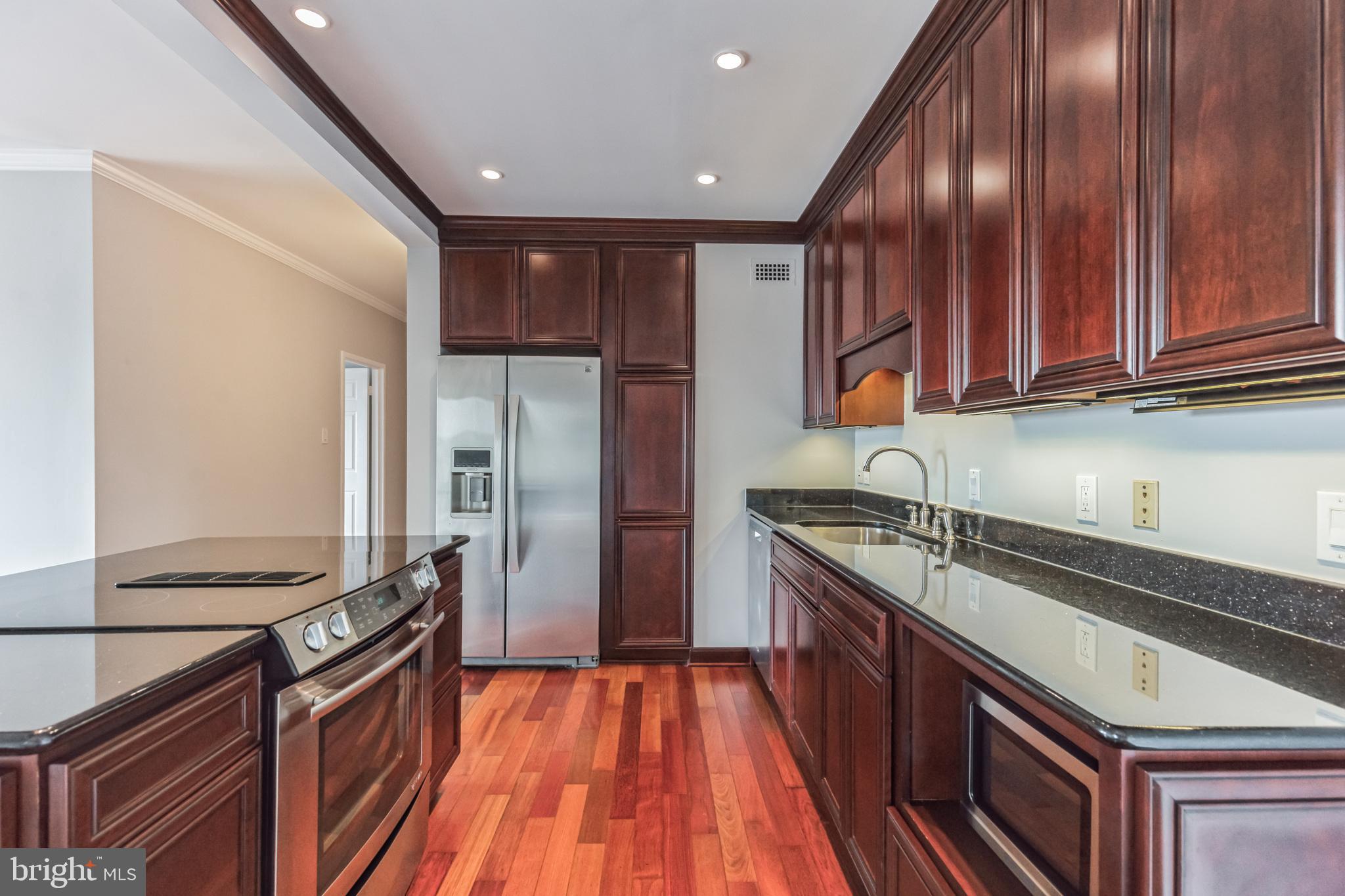 HALLMARK - Residential Lease