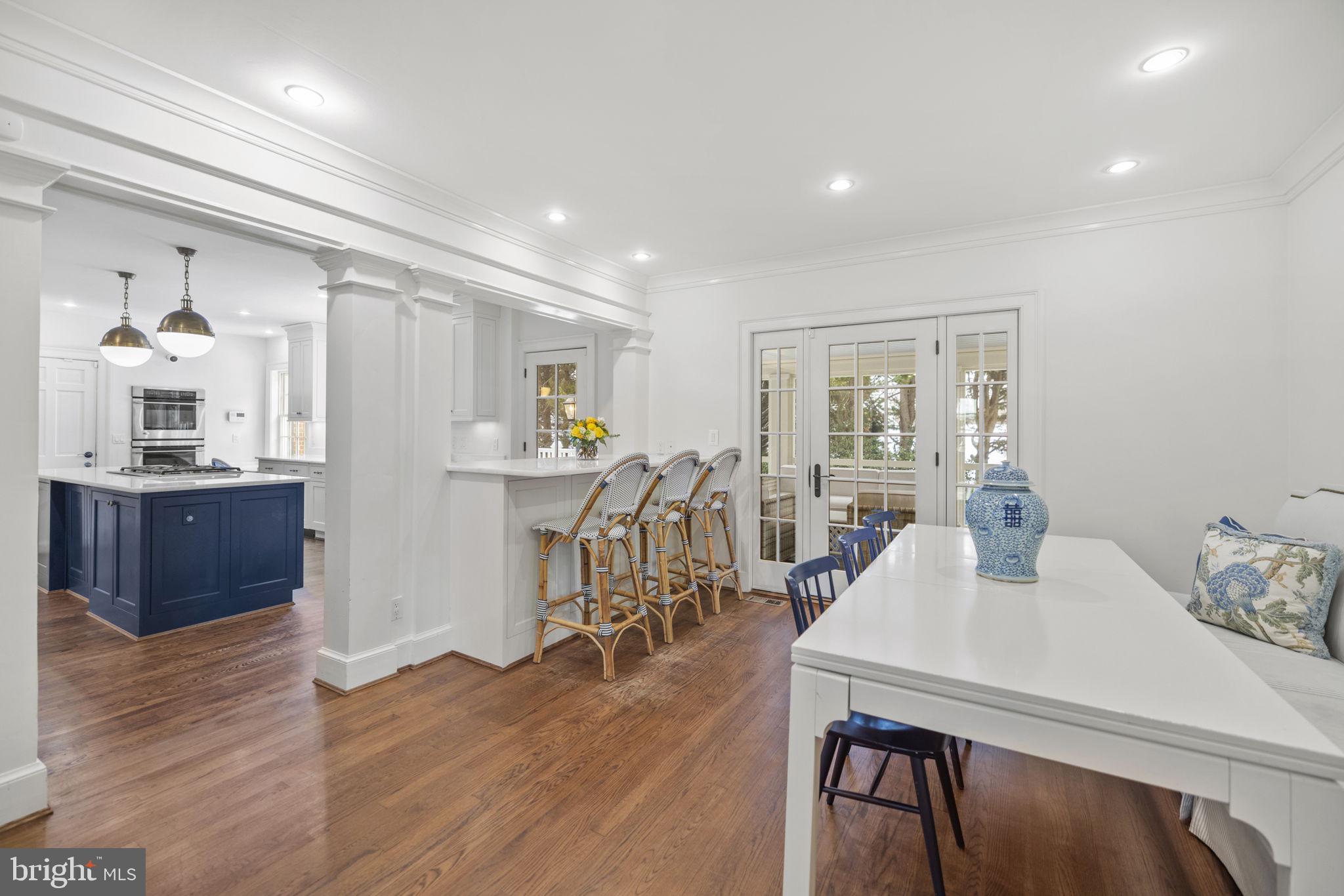 WOODLEY PARK - Residential