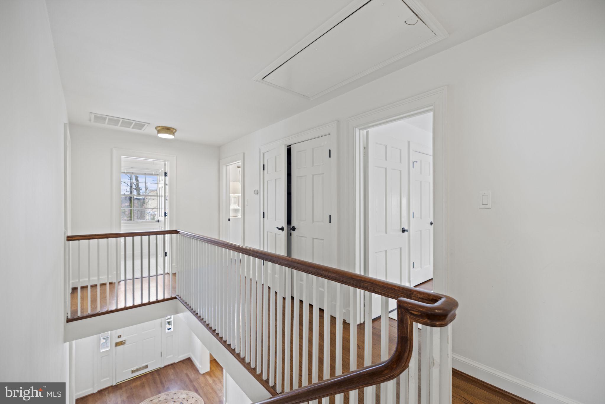 WOODLEY PARK - Residential