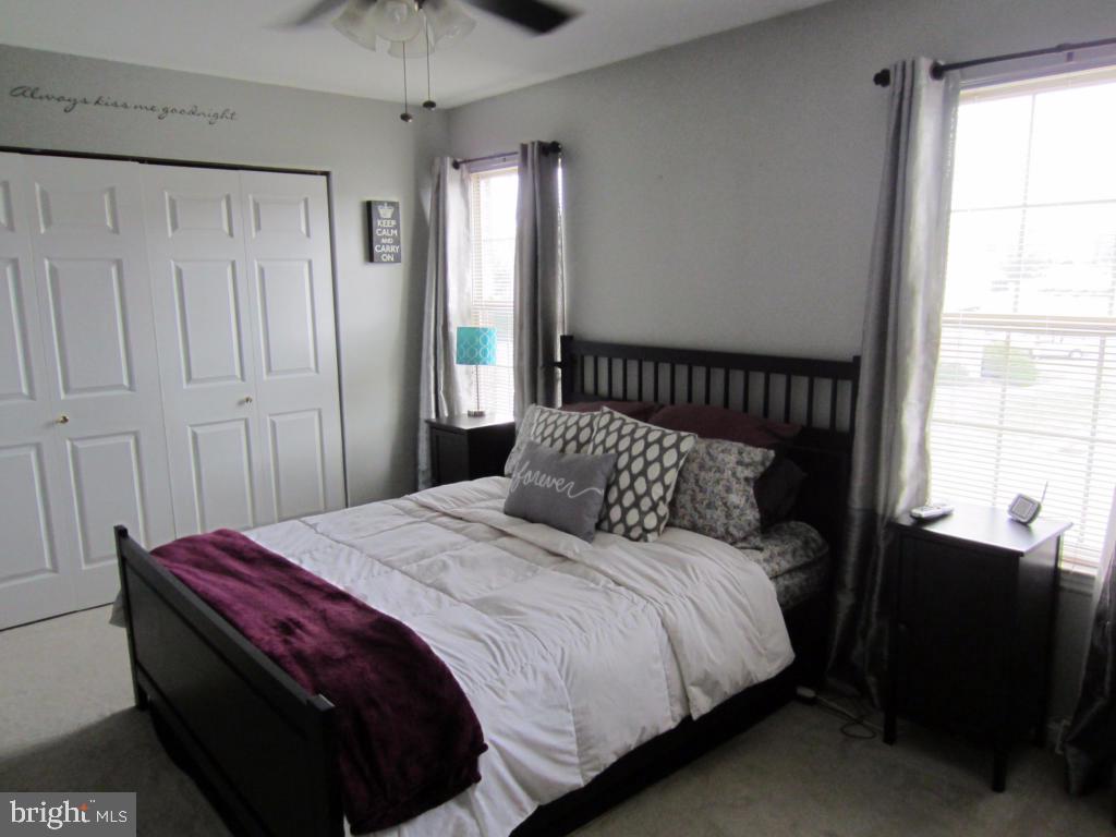 OAKVIEW VILLAGE - Residential