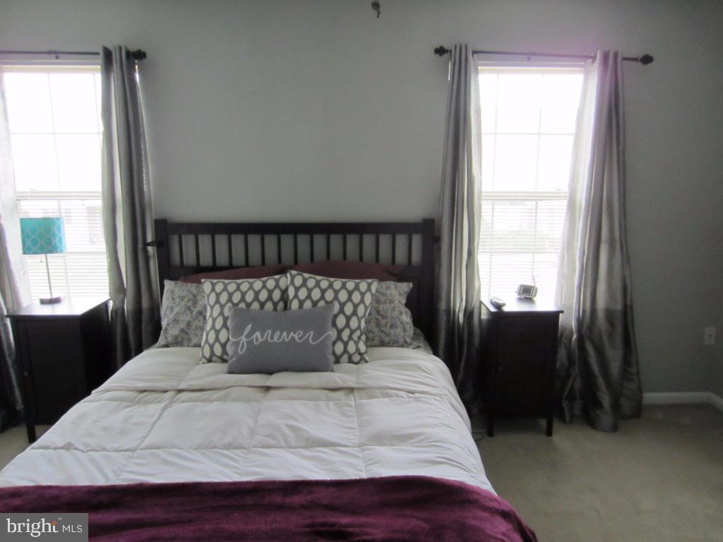 OAKVIEW VILLAGE - Residential