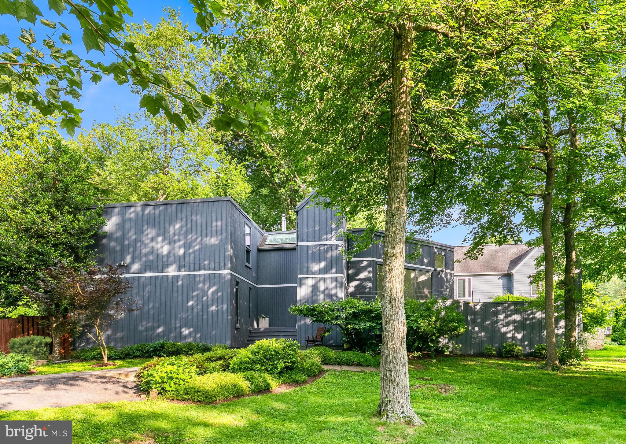 BEVERLY MANOR - Residential