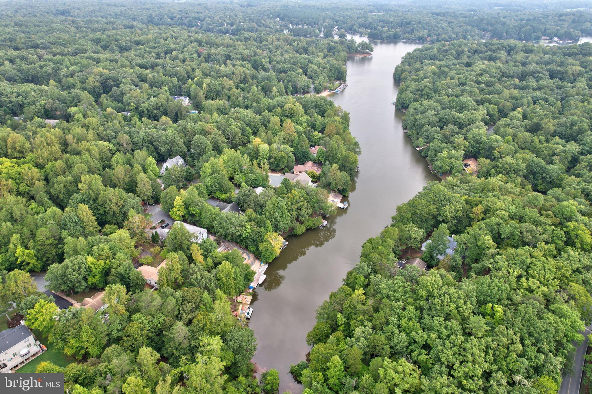LAKE MONTICELLO - Land