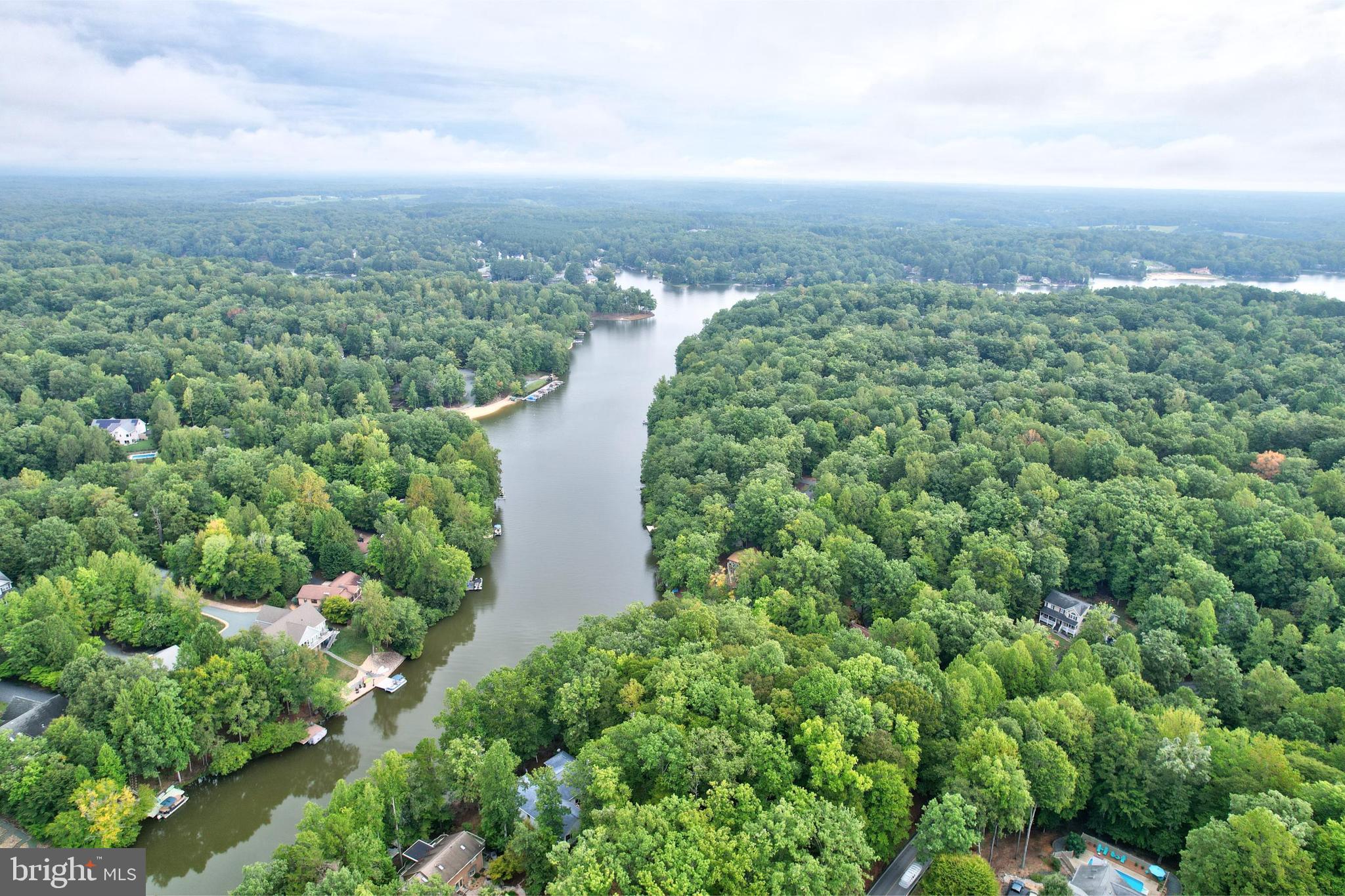LAKE MONTICELLO - Land