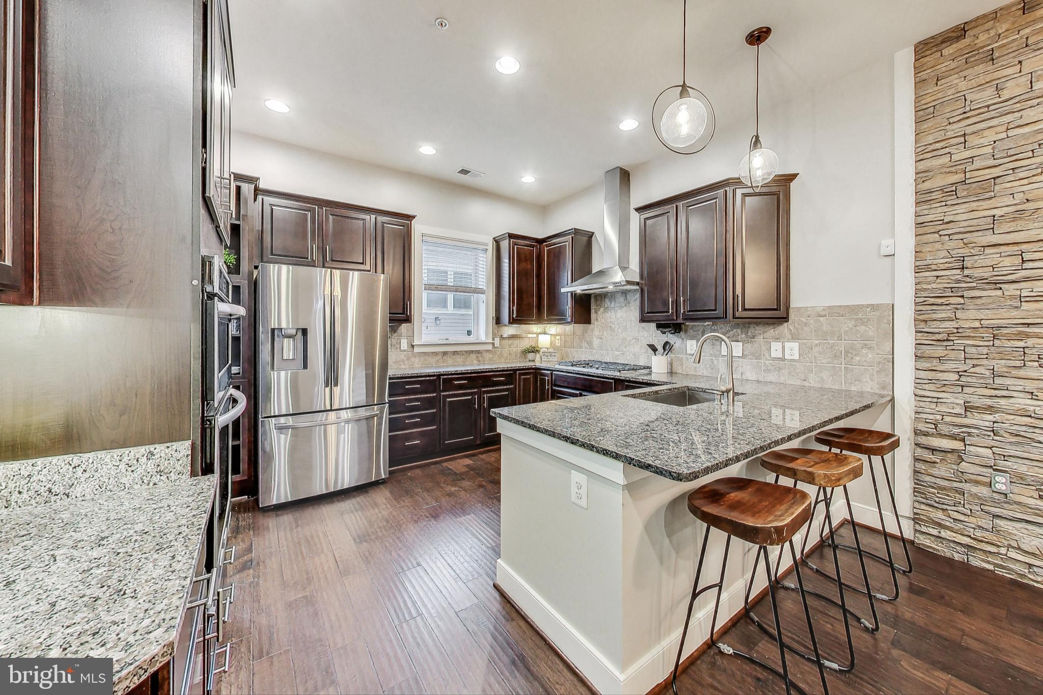 POTOMAC  YARDS - Residential