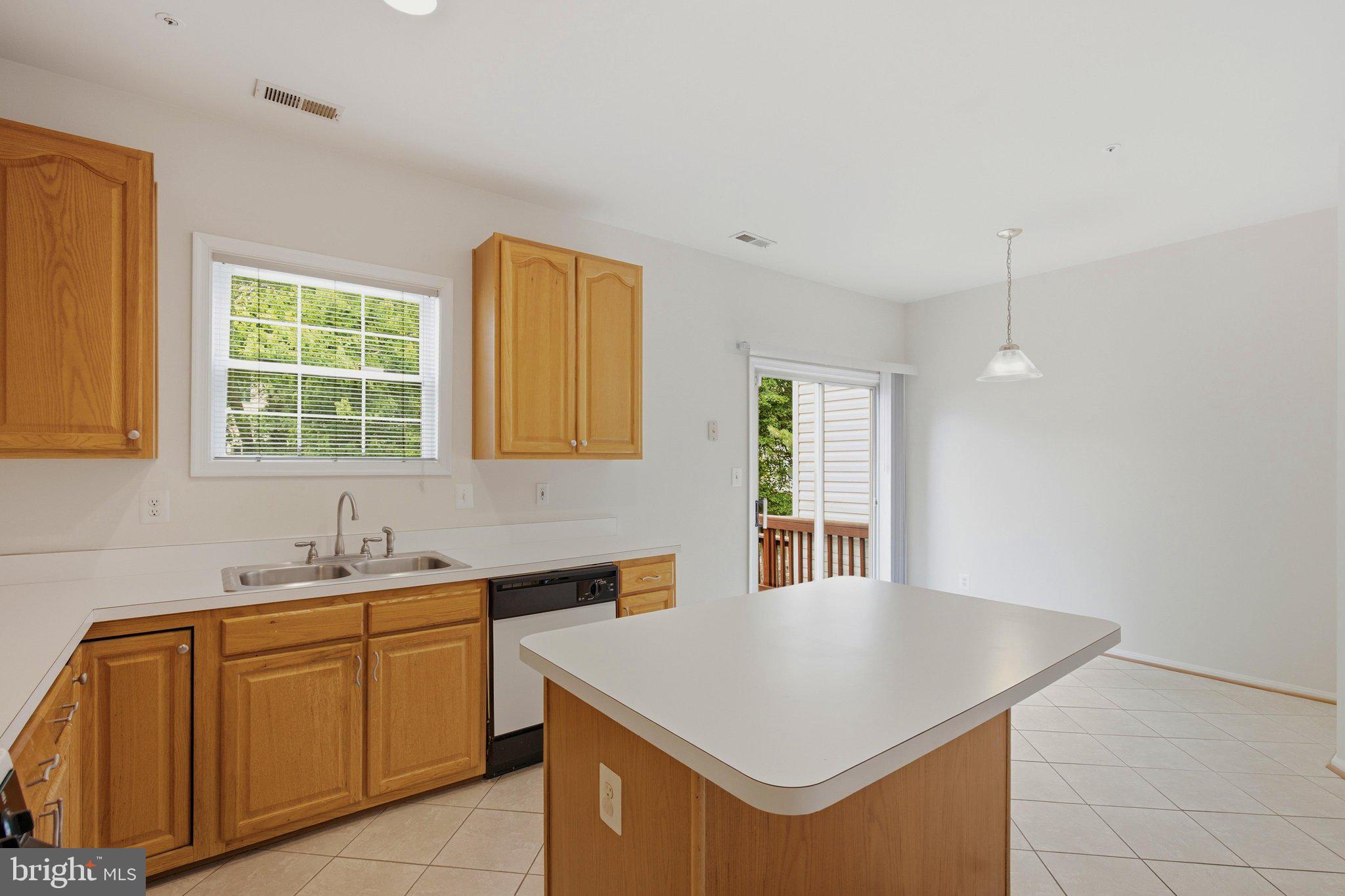 QUAIL RUN SOUTH - Residential