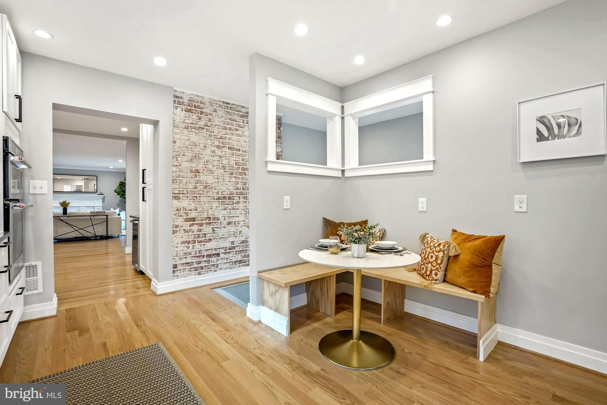 COLLEGE PARK - Residential