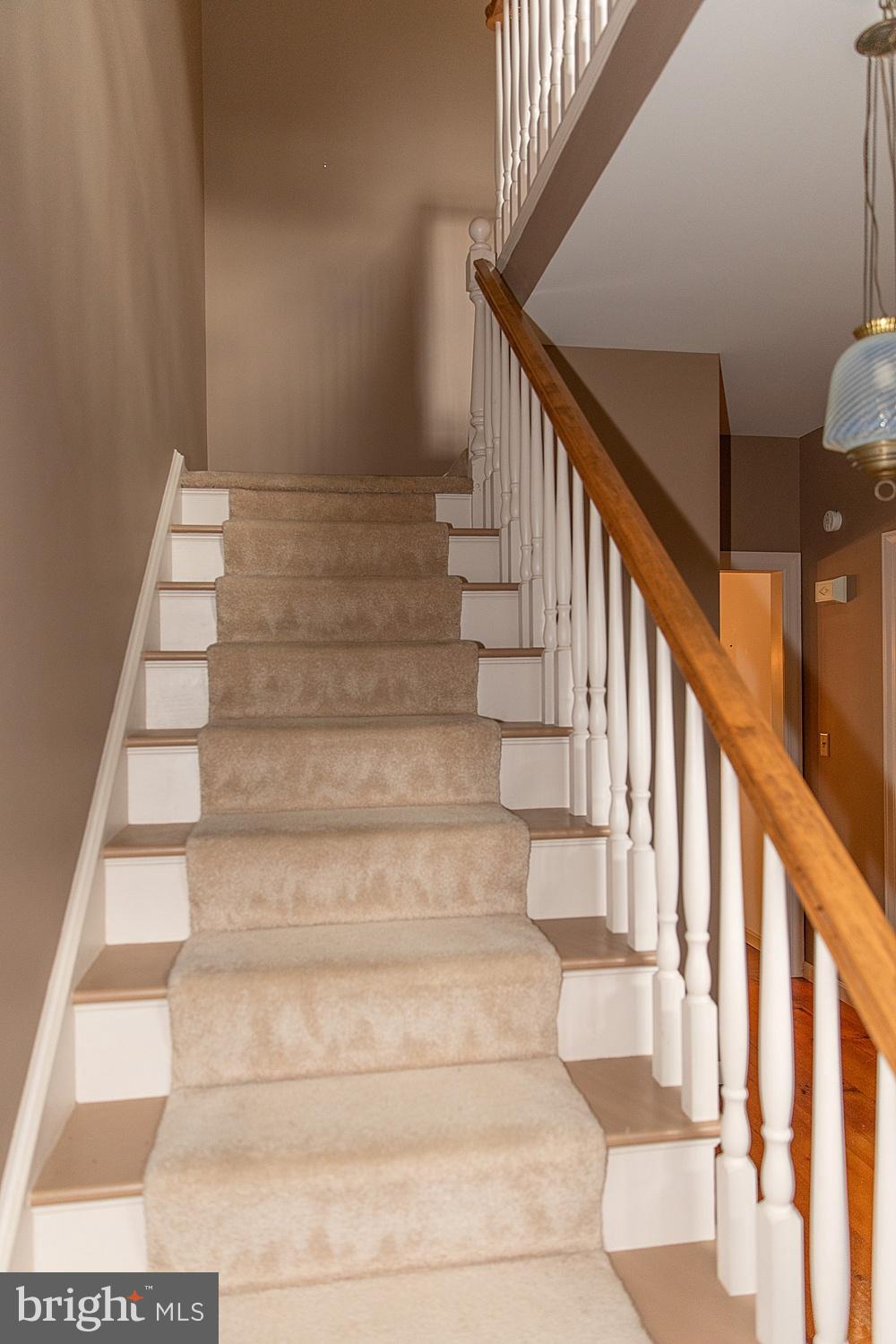 LEXINGTON MANOR - Residential