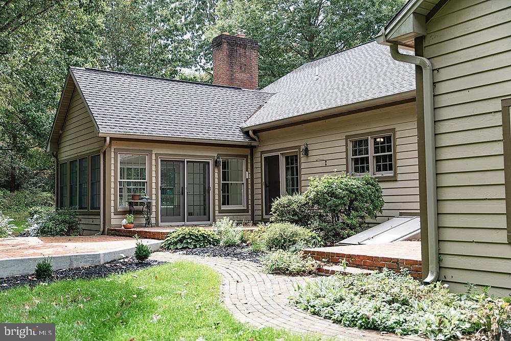 LEXINGTON MANOR - Residential