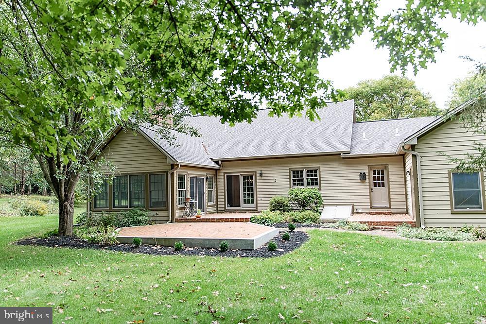 LEXINGTON MANOR - Residential