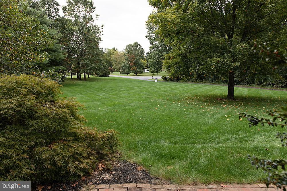 LEXINGTON MANOR - Residential