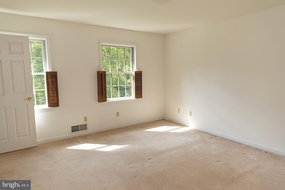 LEXINGTON MANOR - Residential