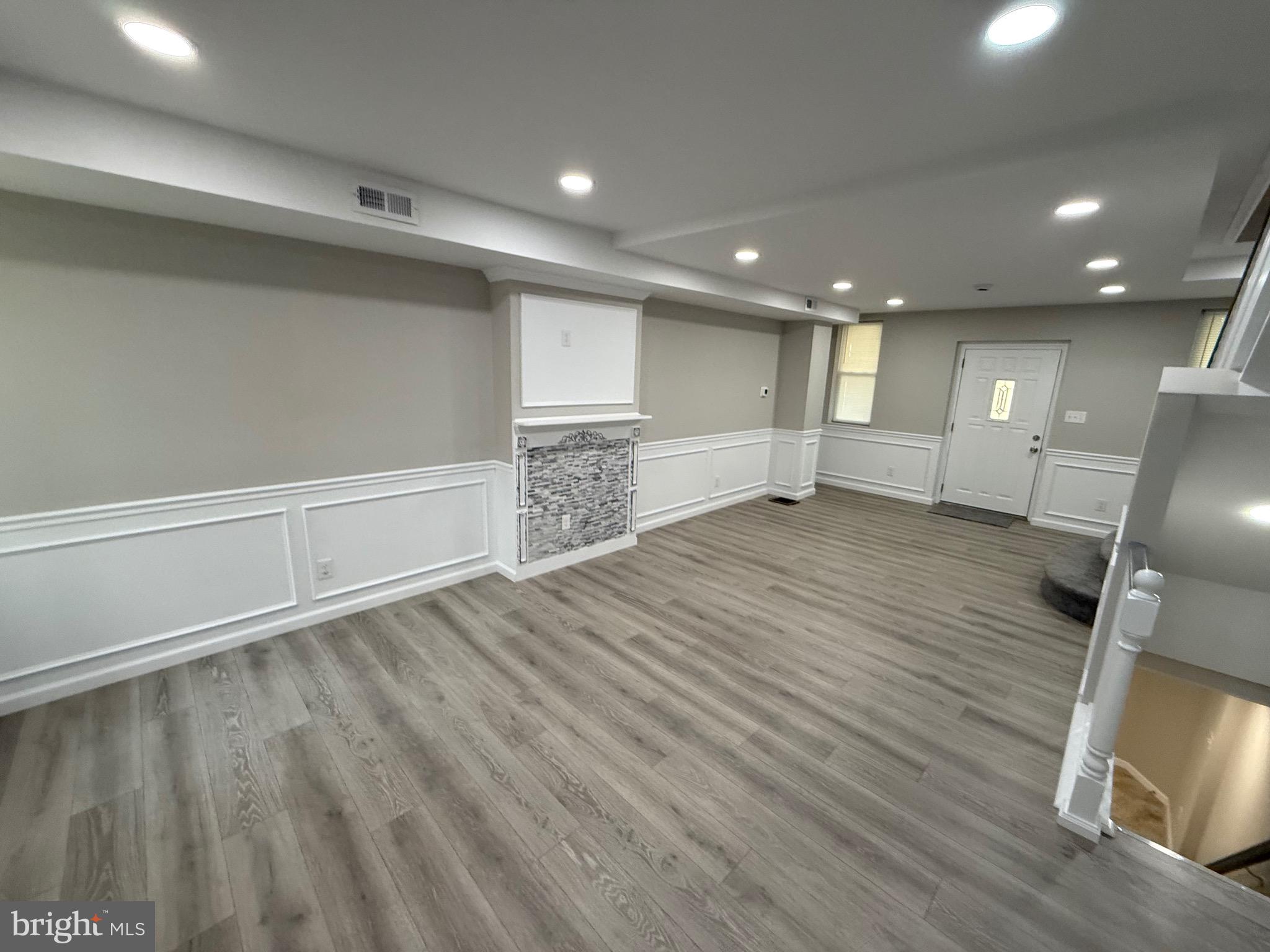 OLNEY - Residential