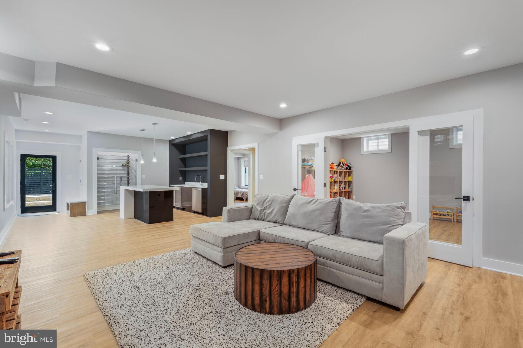 LYON PARK - Residential