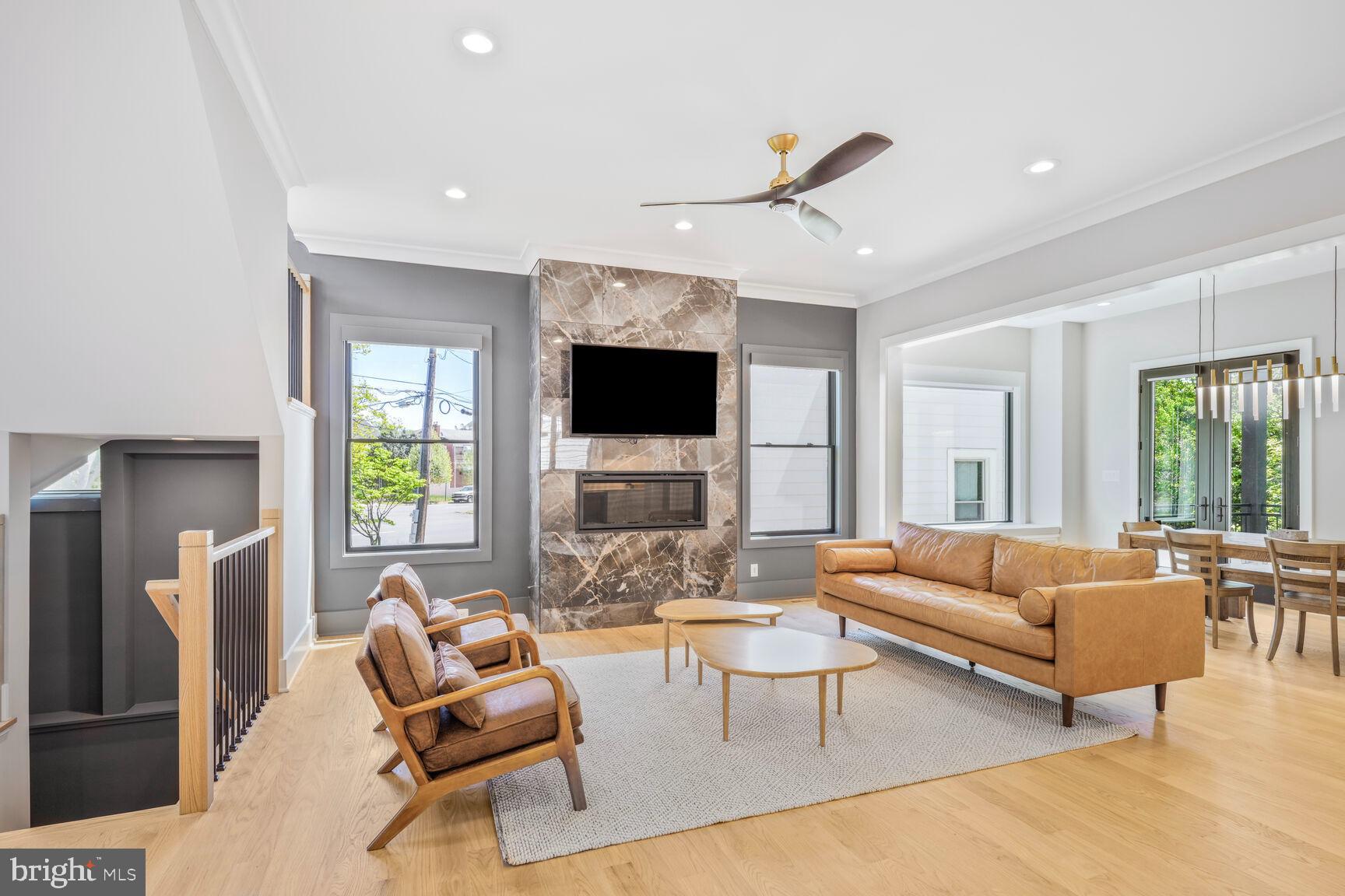 LYON PARK - Residential