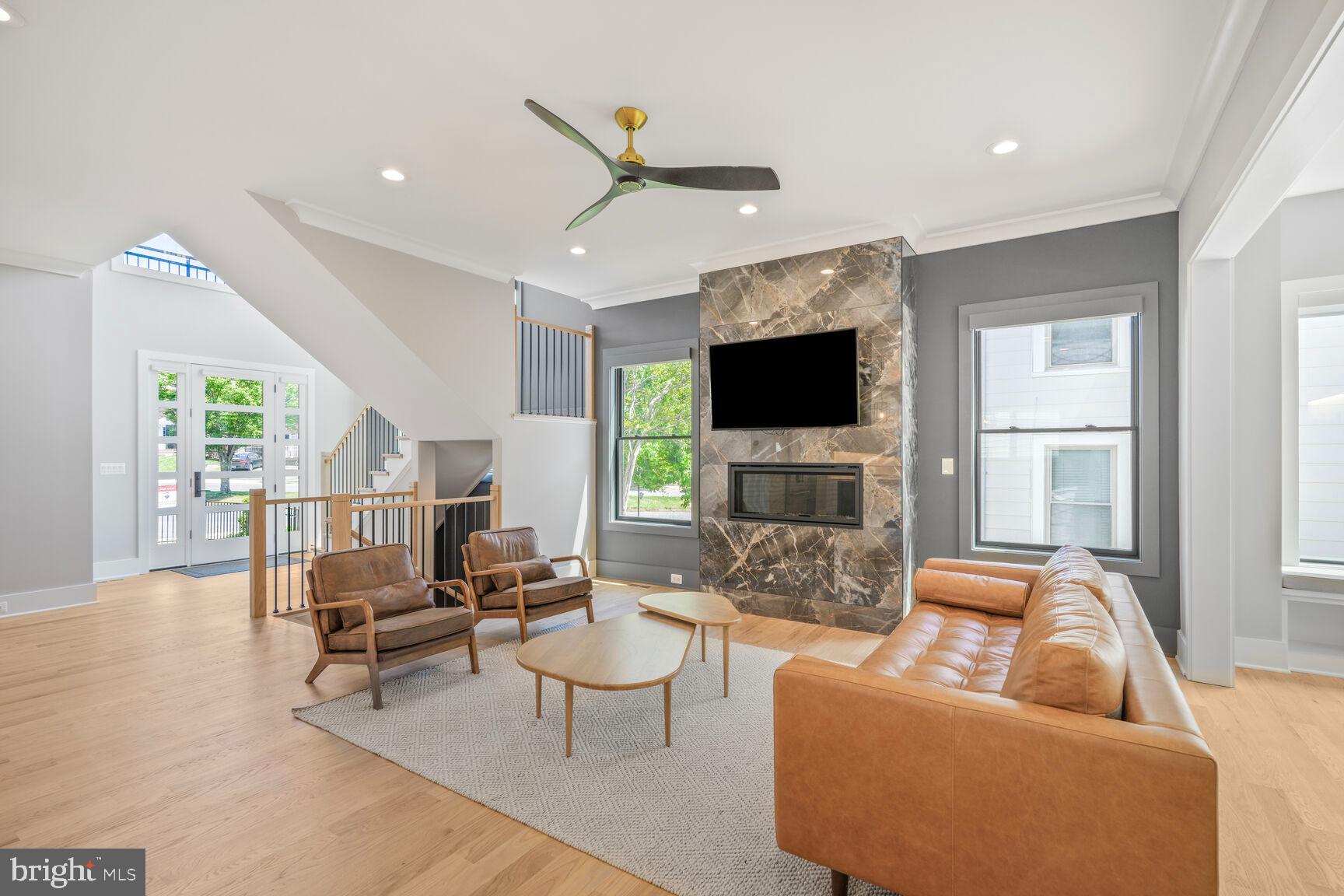 LYON PARK - Residential