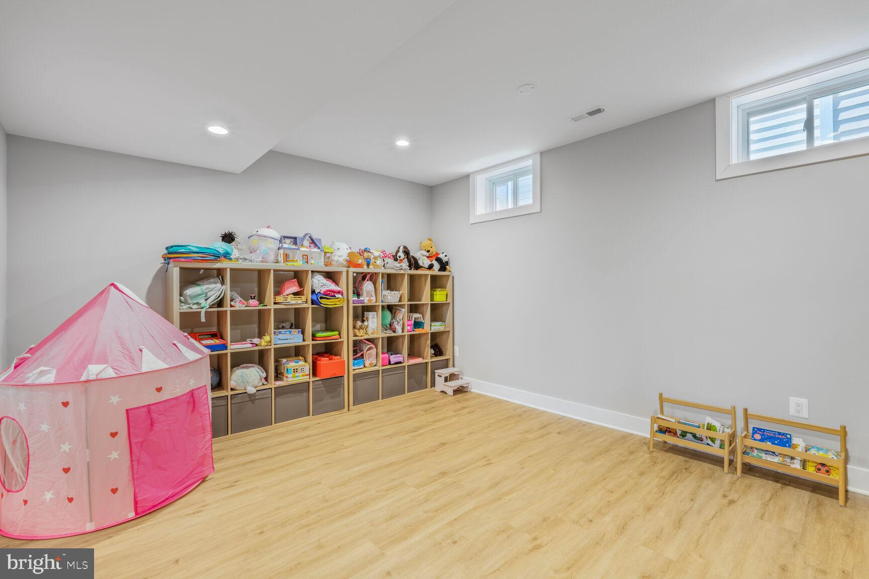 LYON PARK - Residential