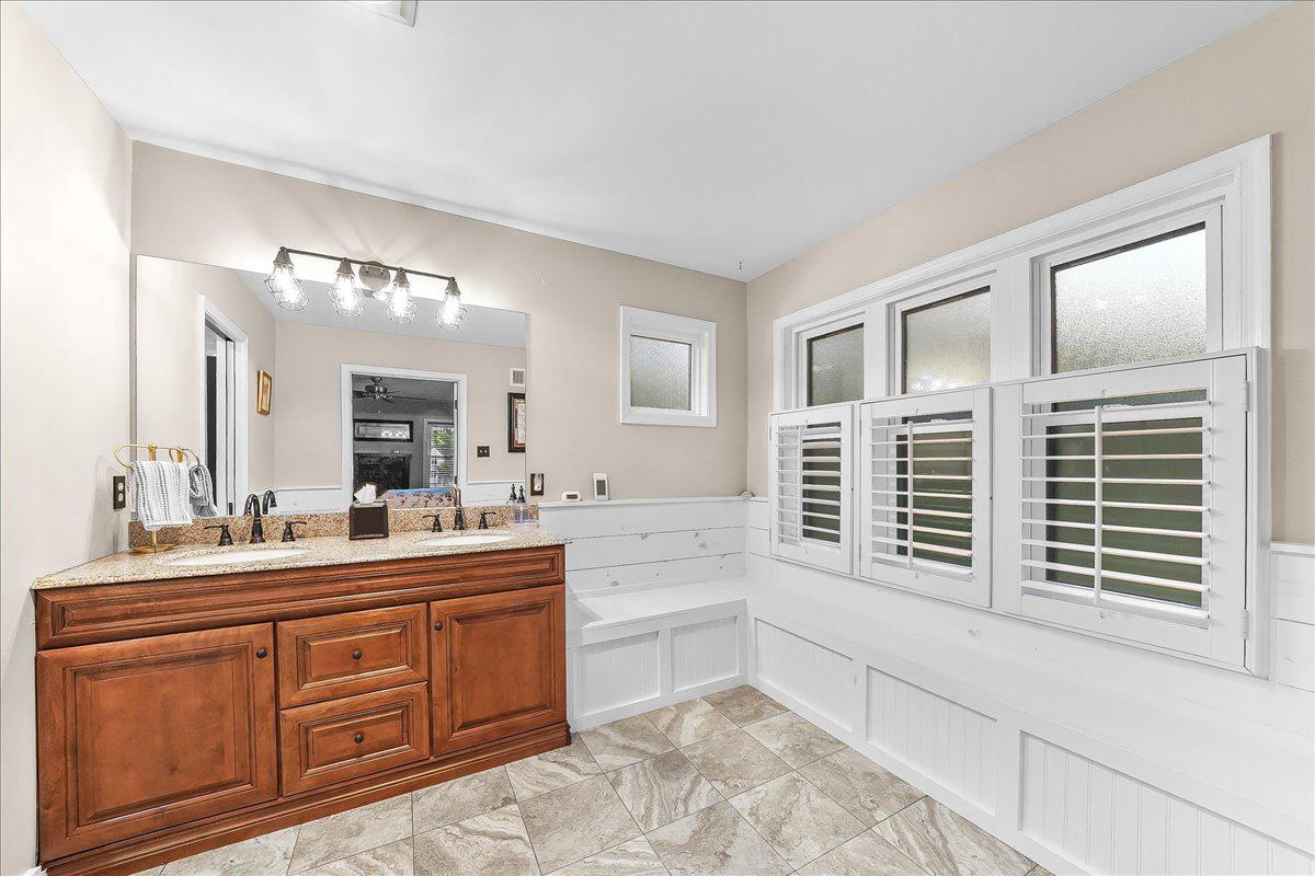 THE RIDINGS CHADDS - Residential