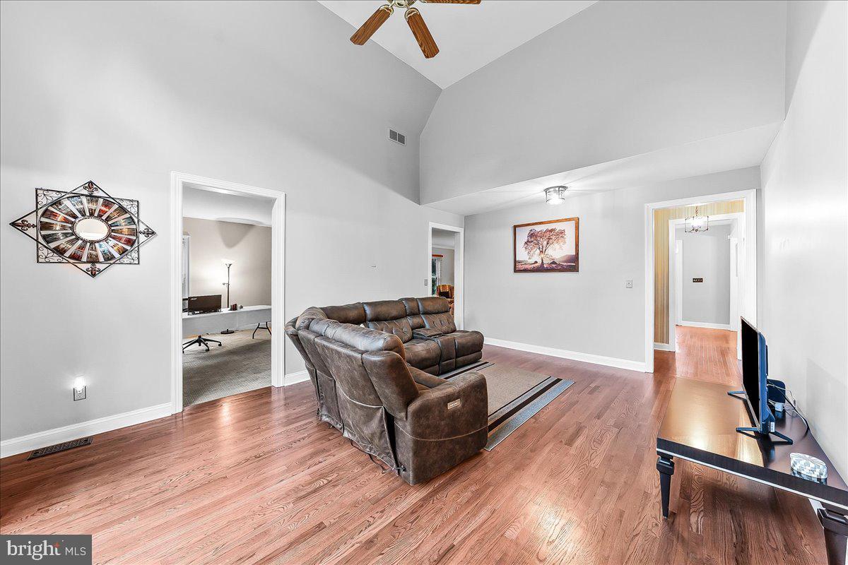 THE RIDINGS CHADDS - Residential