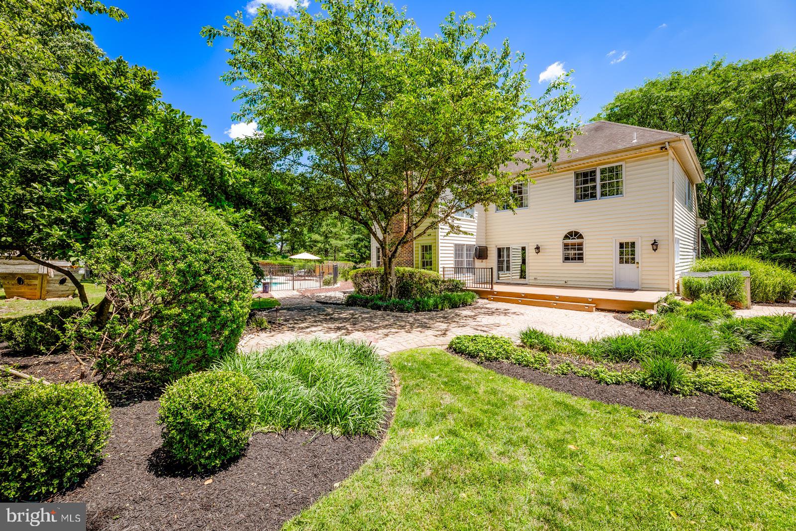 WEDGEWOOD GREENE - Residential