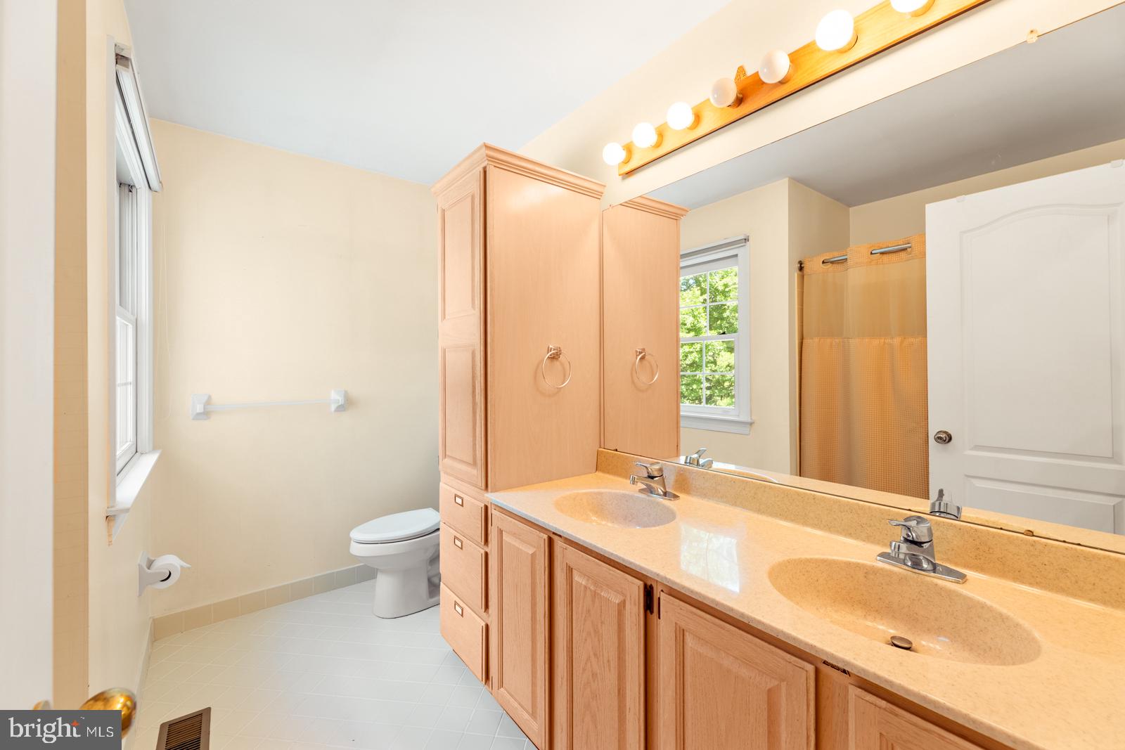 WEDGEWOOD GREENE - Residential