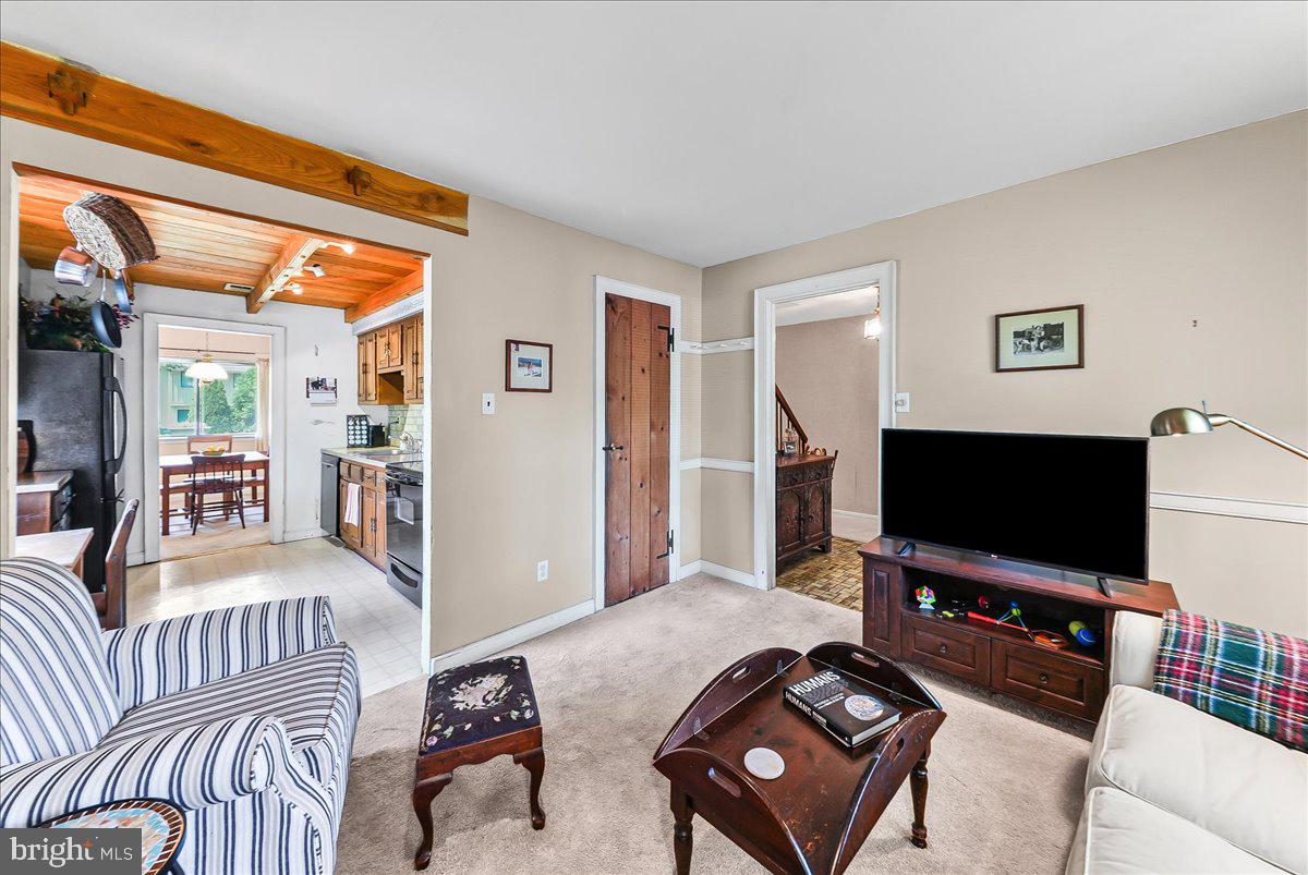 BRINTON WOODS - Residential