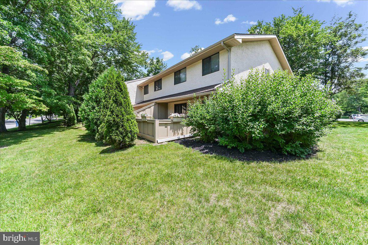 BRINTON WOODS - Residential