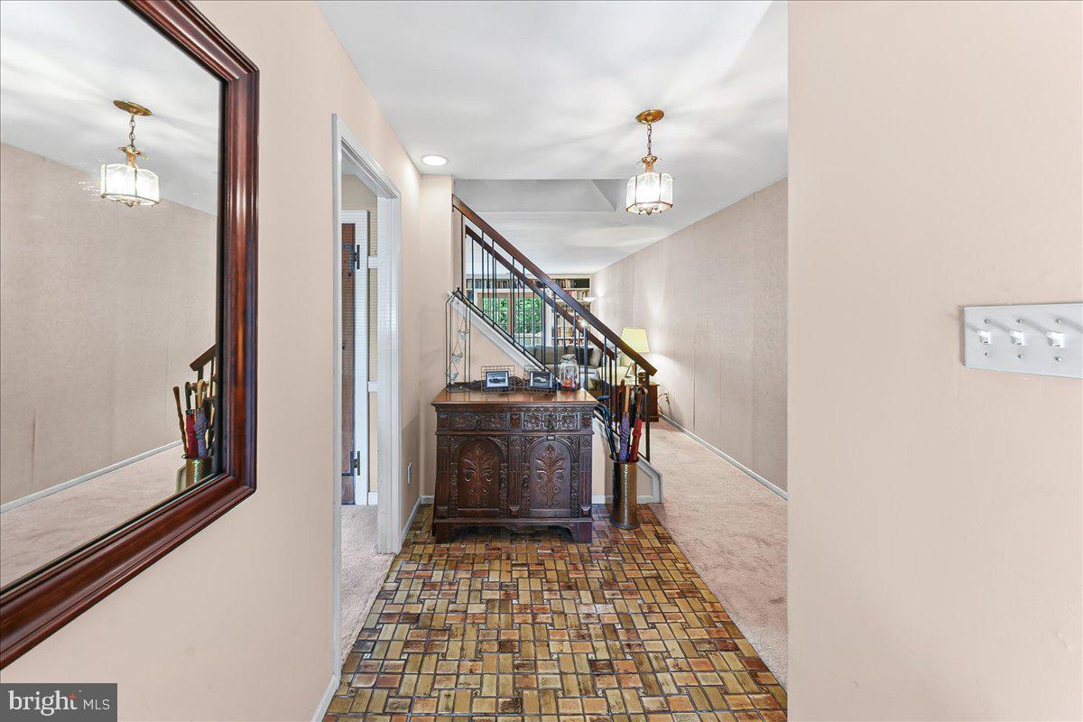 BRINTON WOODS - Residential