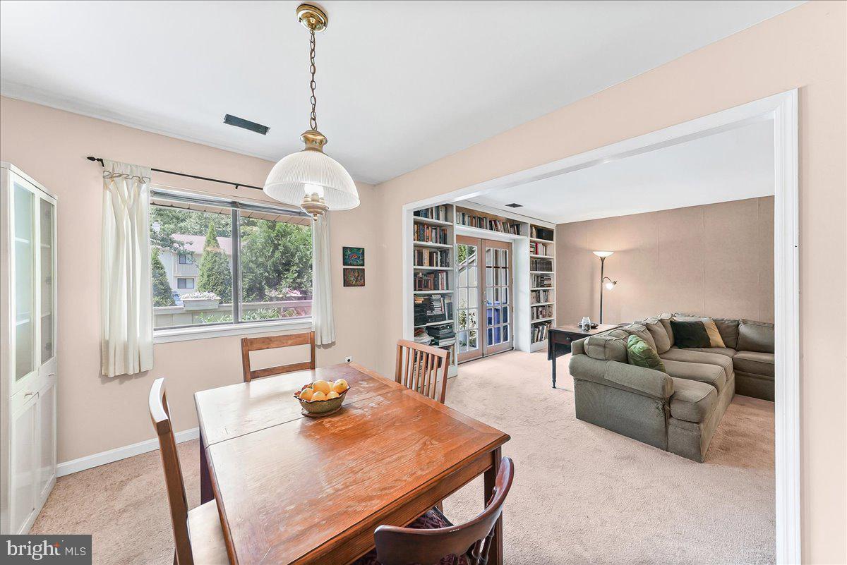 BRINTON WOODS - Residential