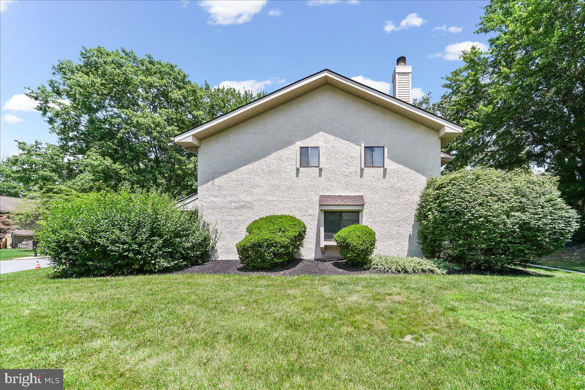 BRINTON WOODS - Residential