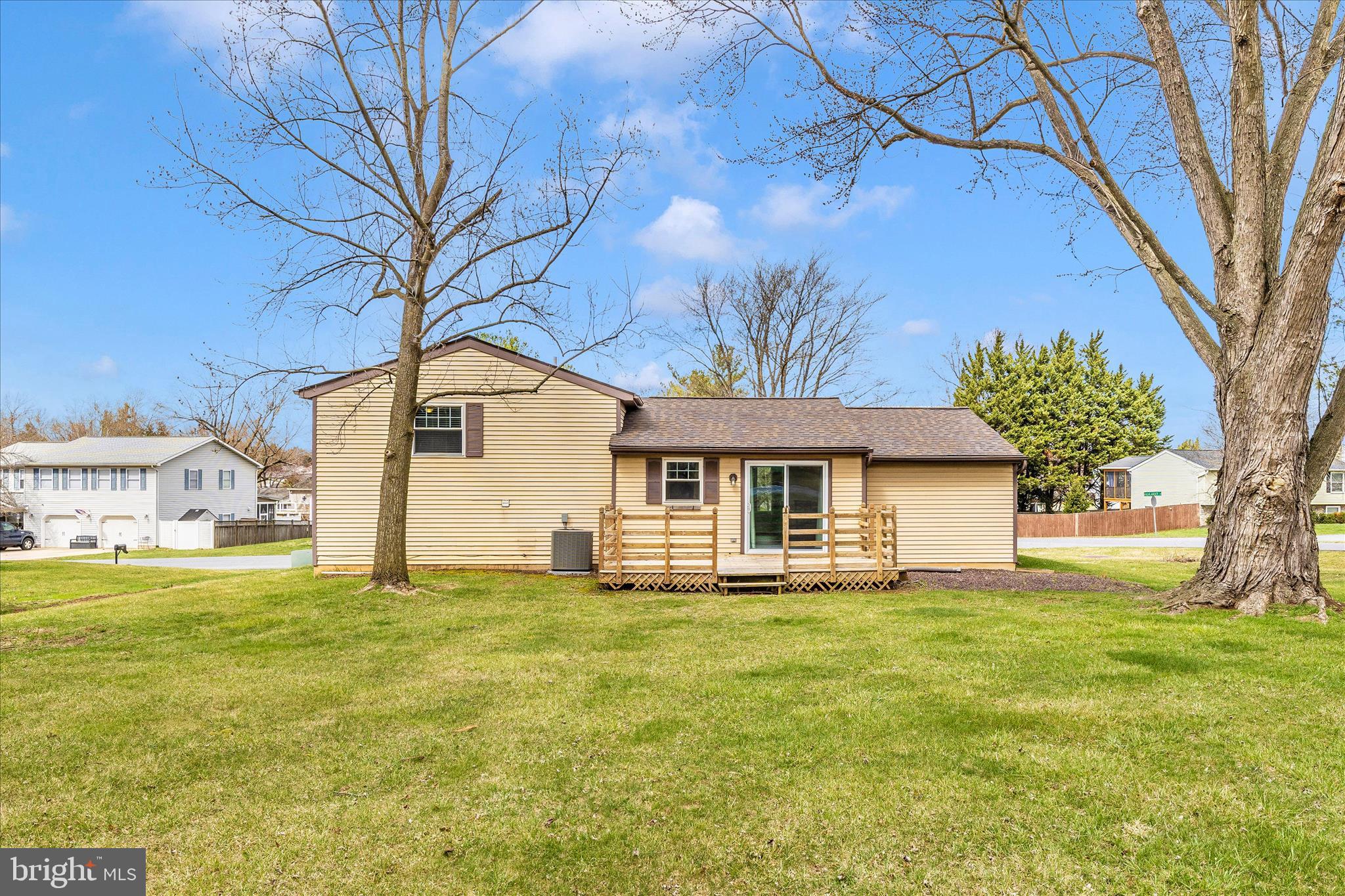 GLADE MANOR - Residential