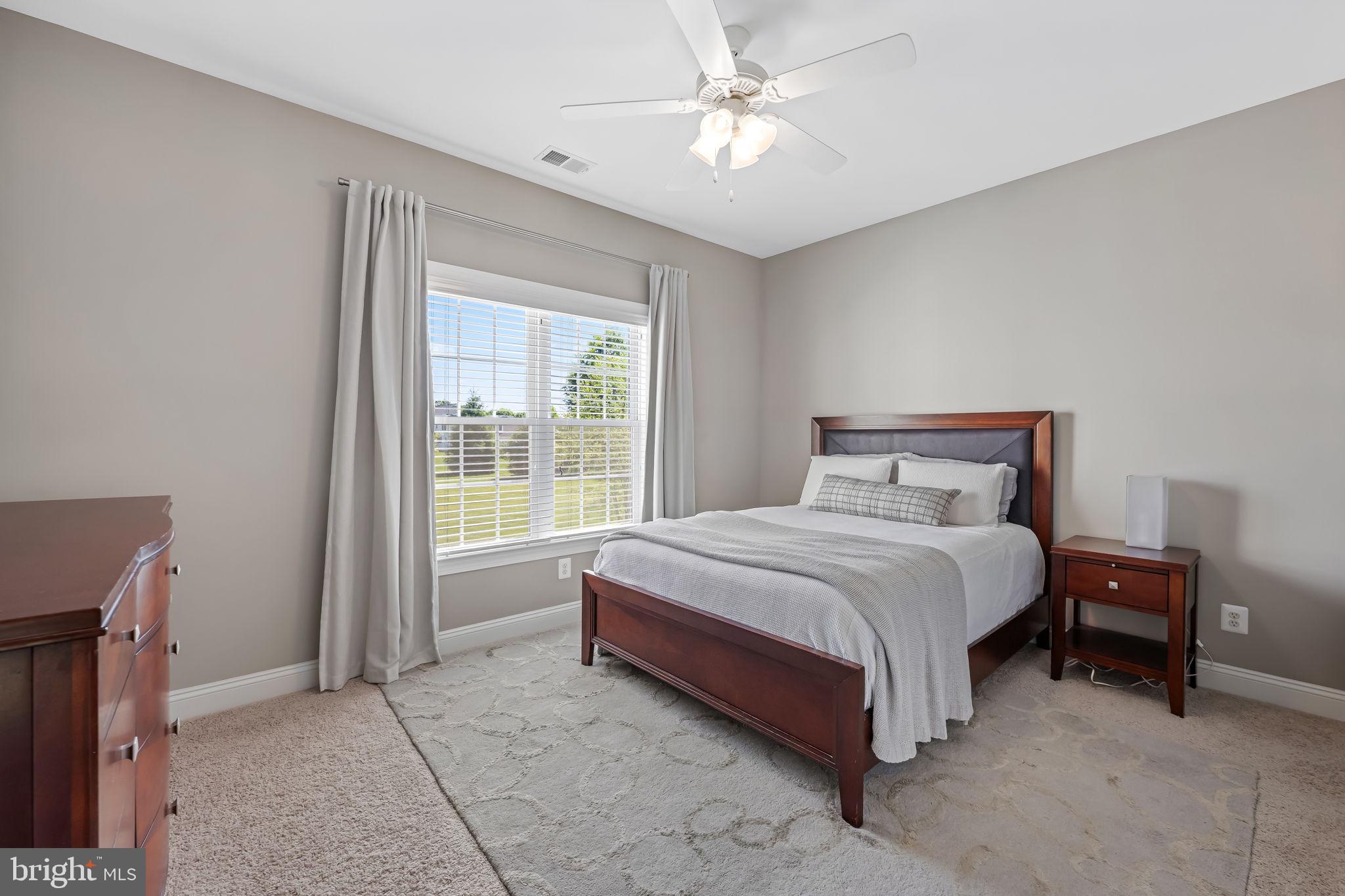 BRIAR KNOLL - Residential