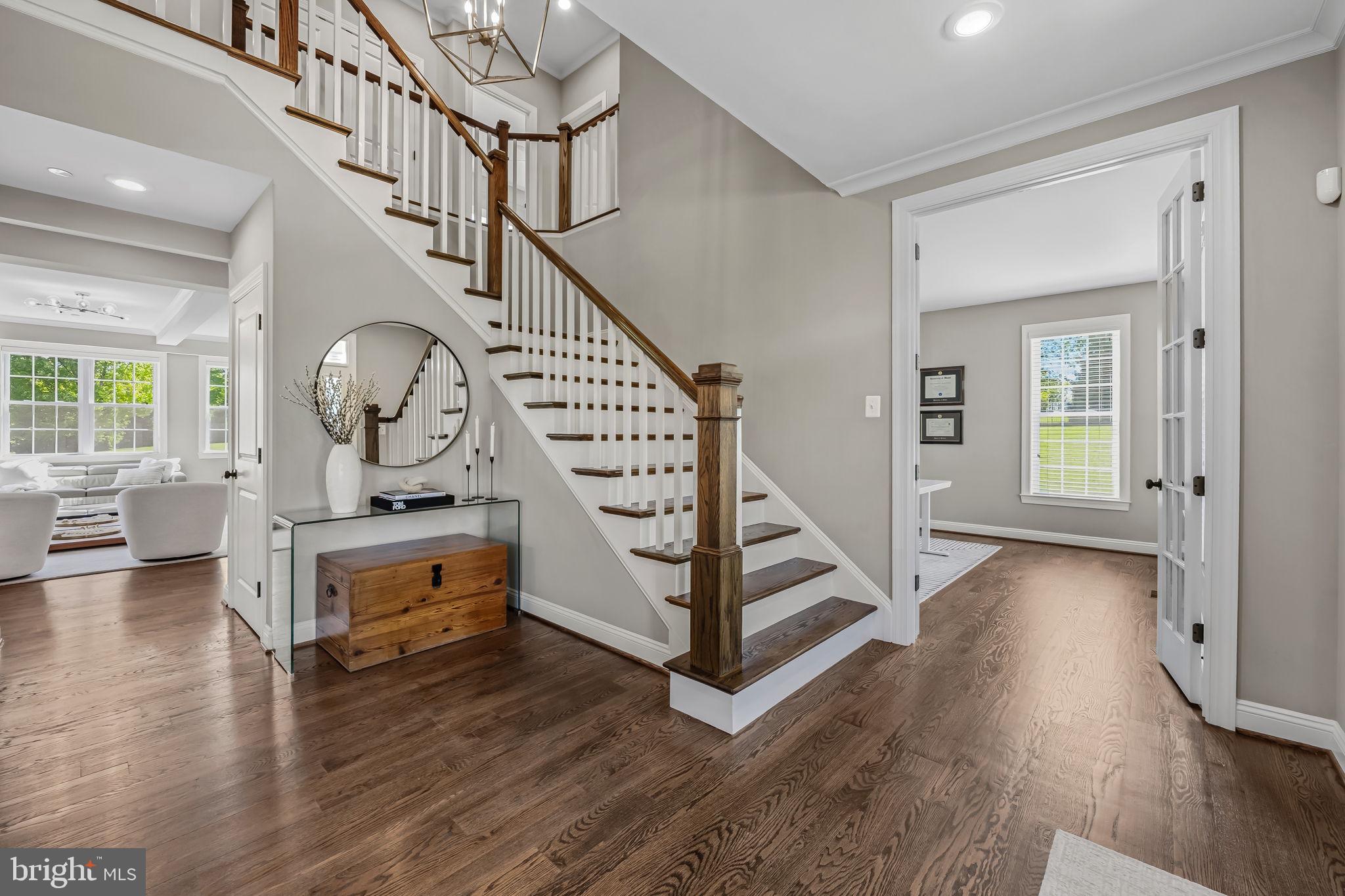 BRIAR KNOLL - Residential
