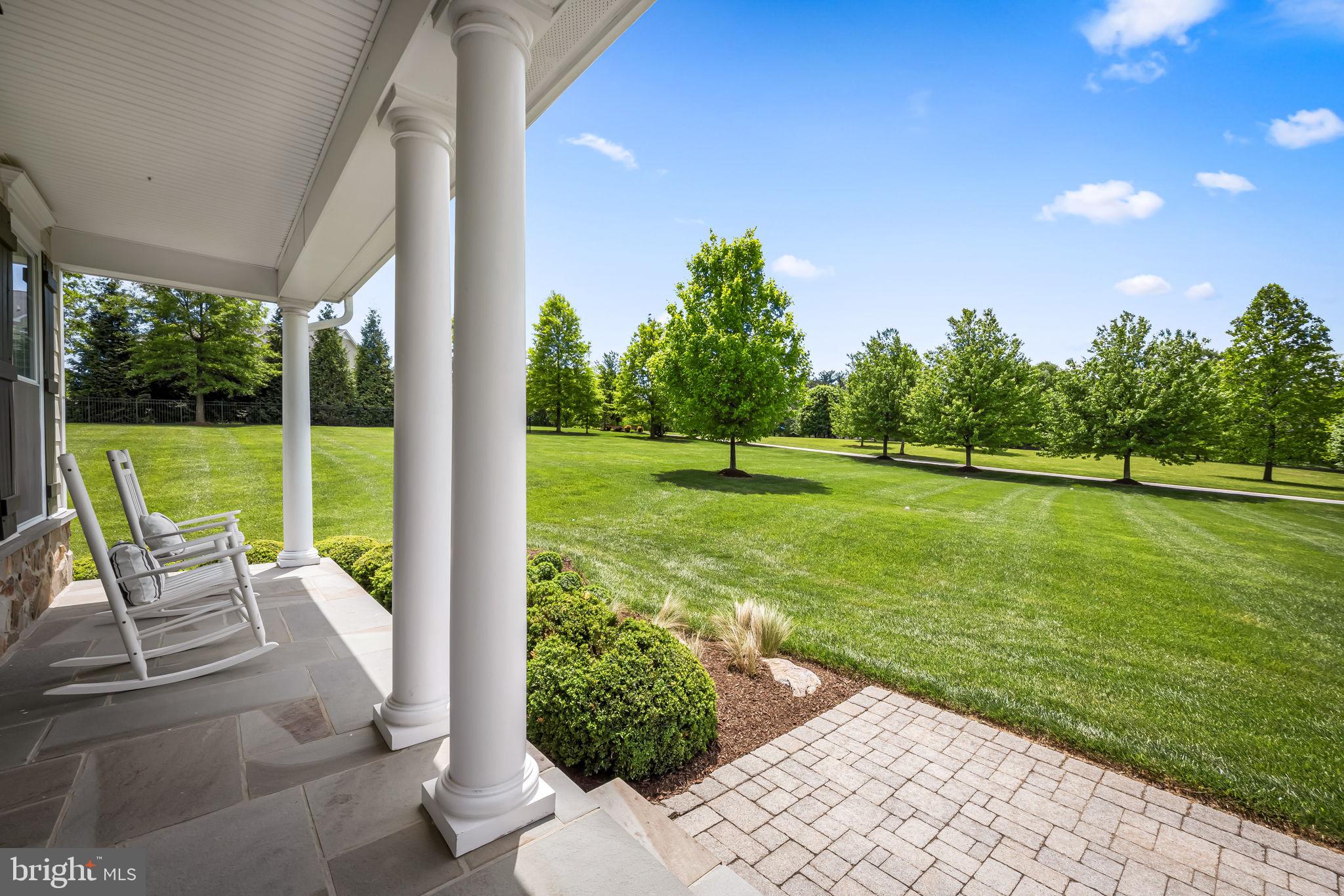 BRIAR KNOLL - Residential