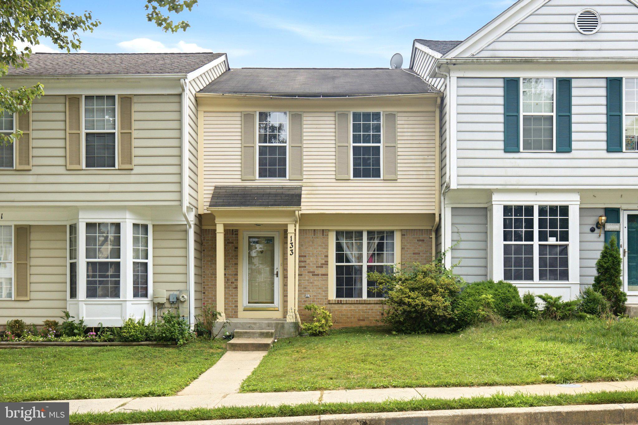 PLEASANT HILLS - Residential