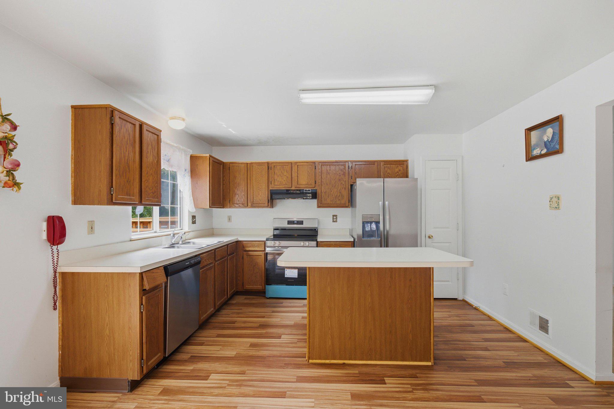 PLEASANT HILLS - Residential