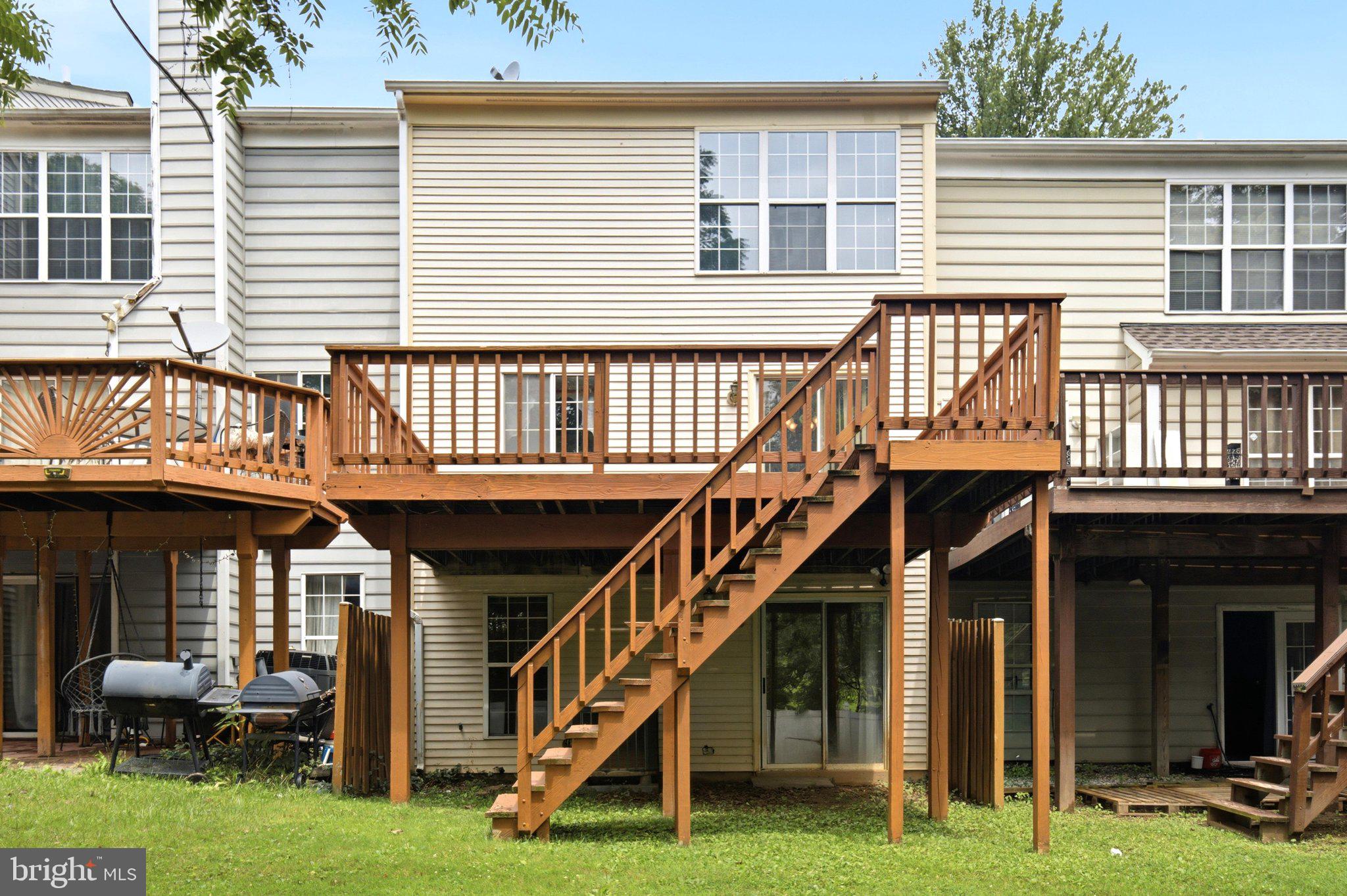 PLEASANT HILLS - Residential