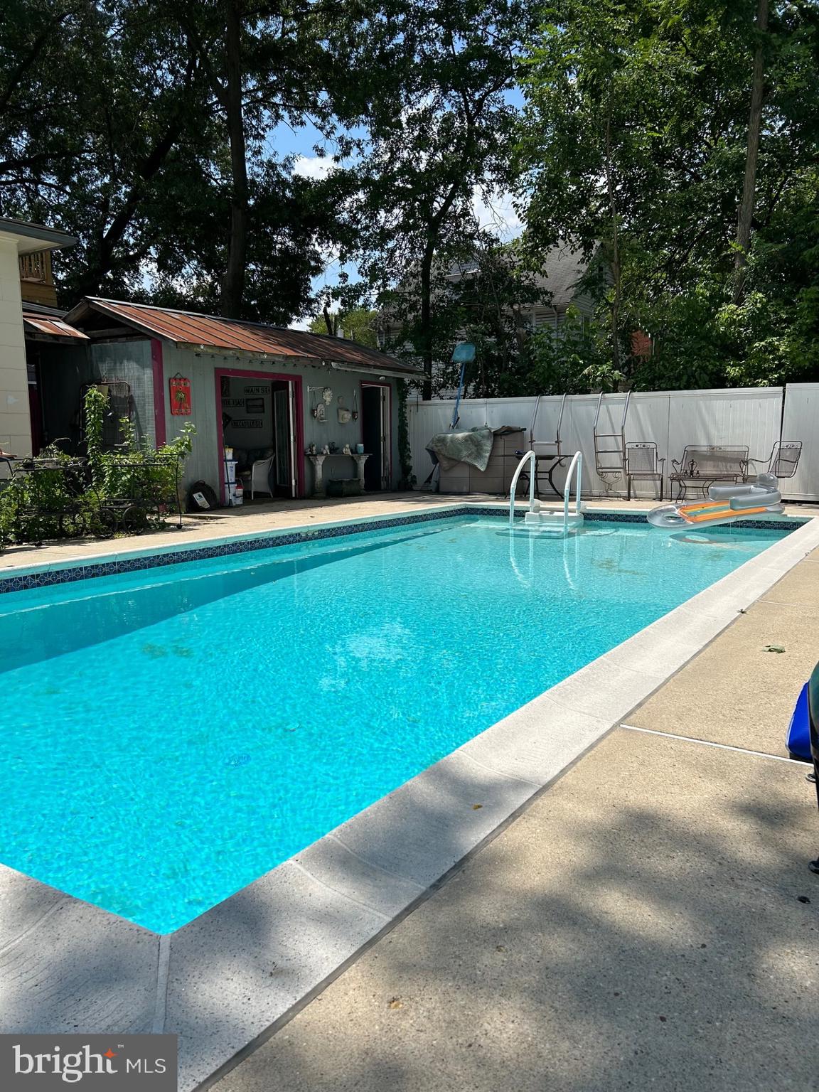 RIVERDALE PARK - Residential