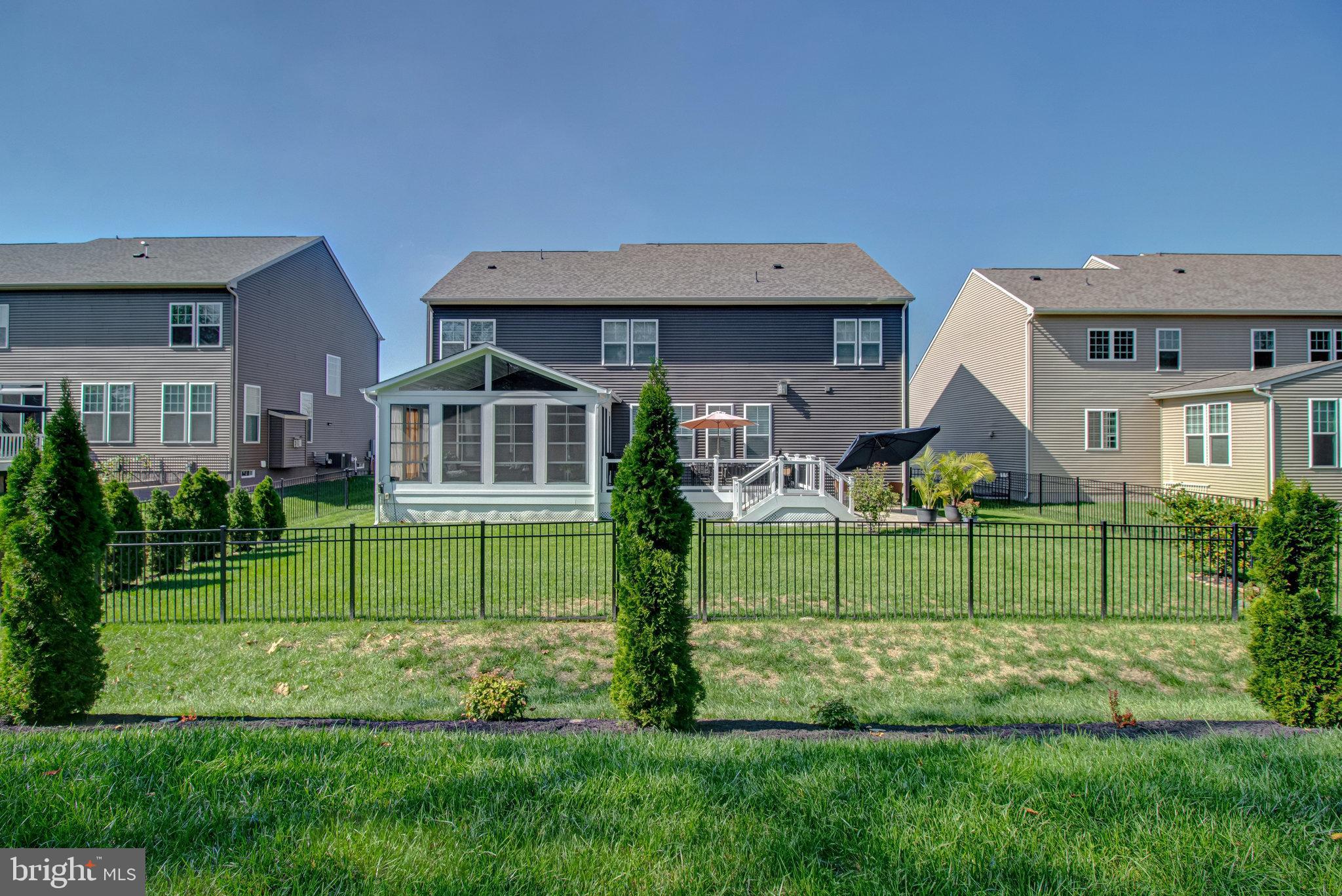 MCINTOSH - Residential