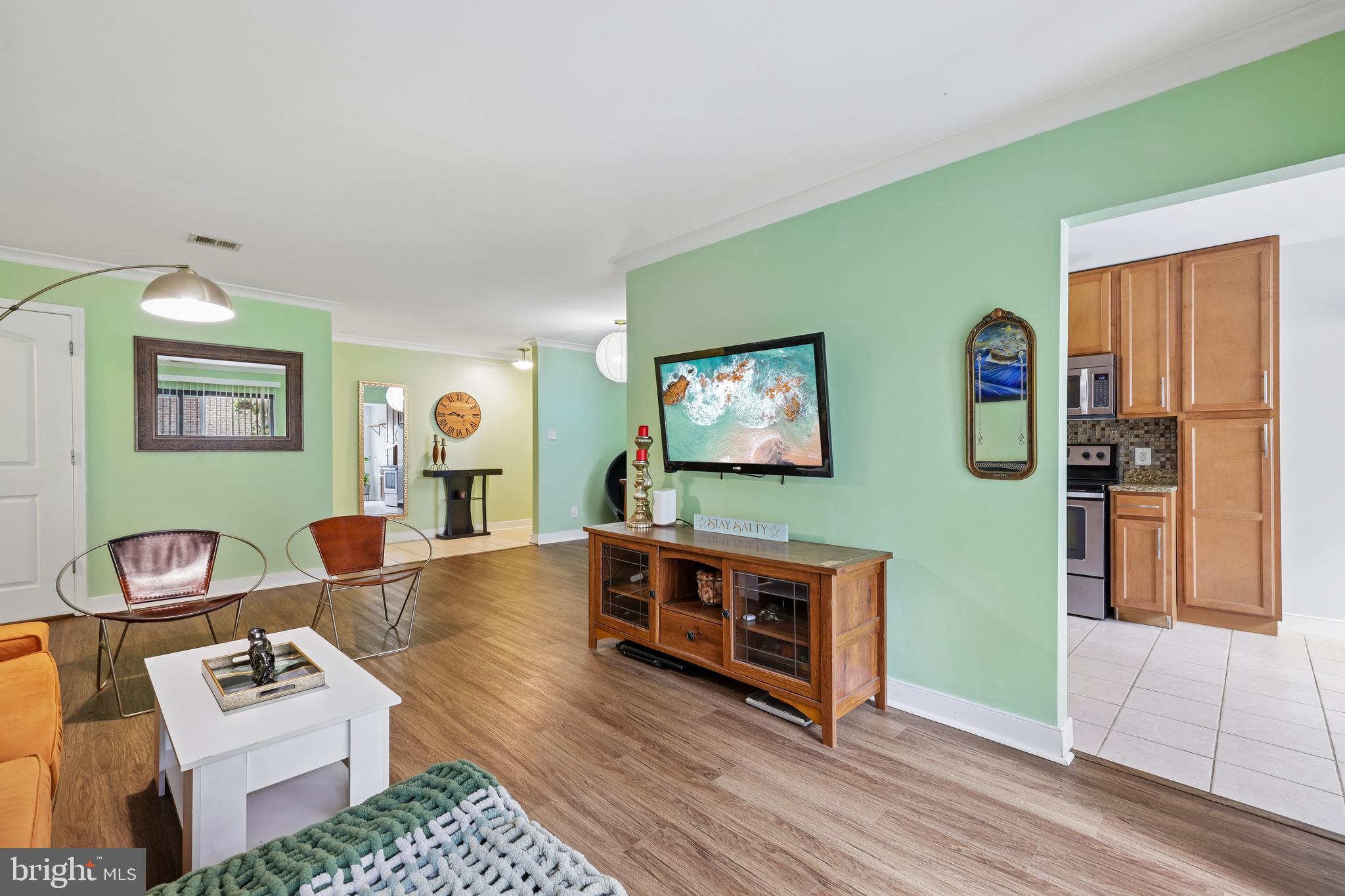 NORTH GREEN CONDOMINIUMS - Residential