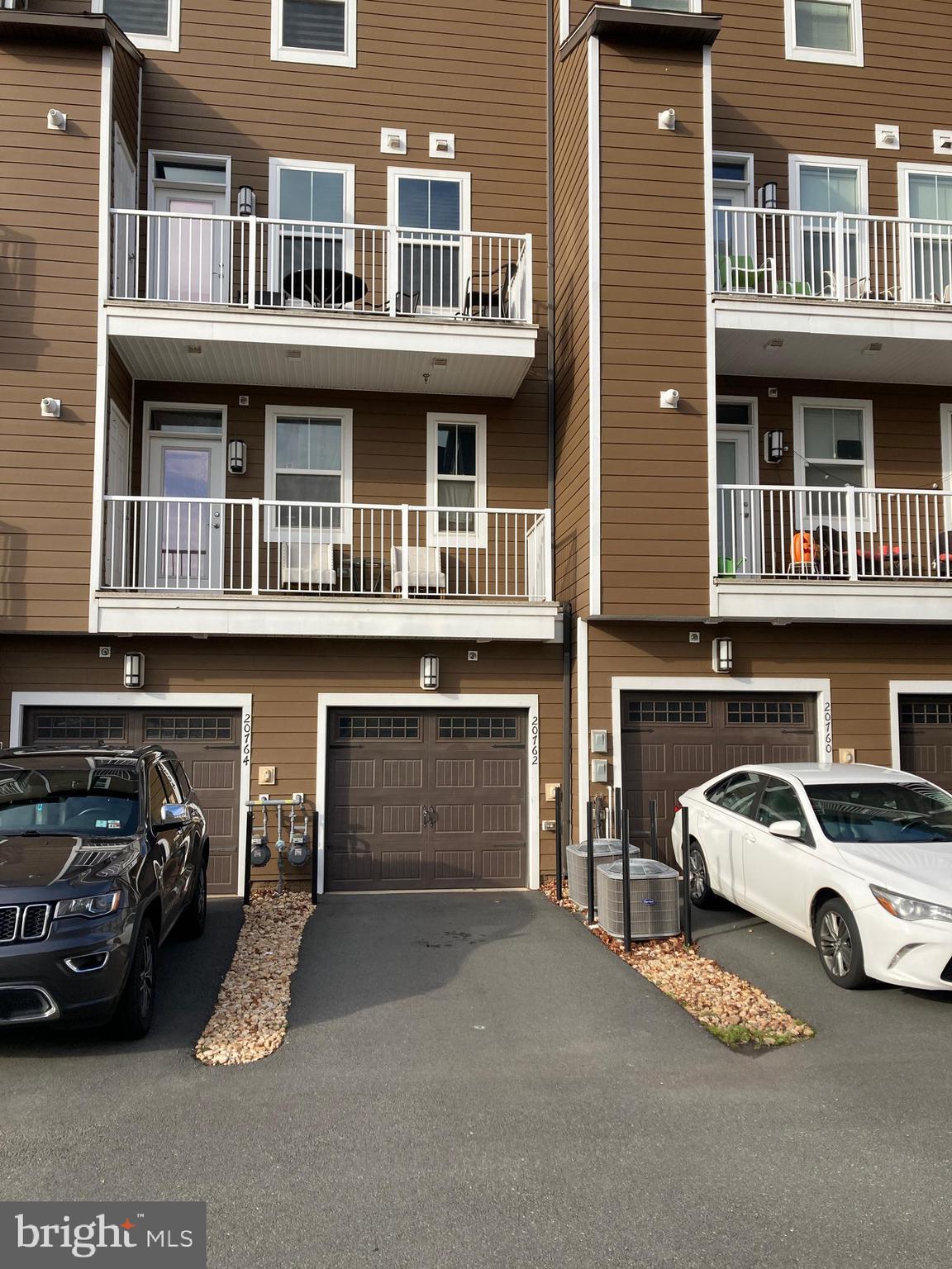 KINCORA - Residential Lease