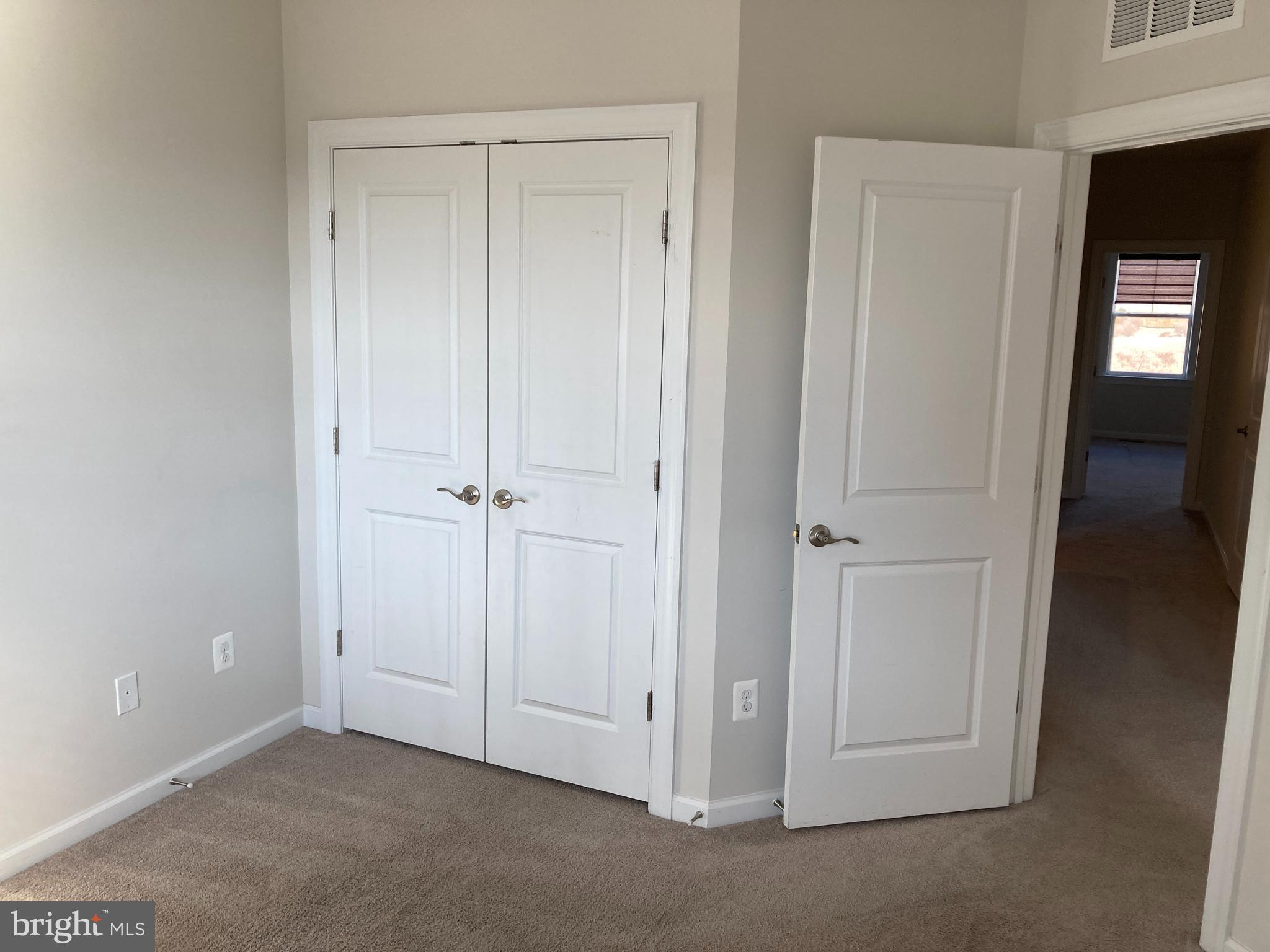 KINCORA - Residential Lease