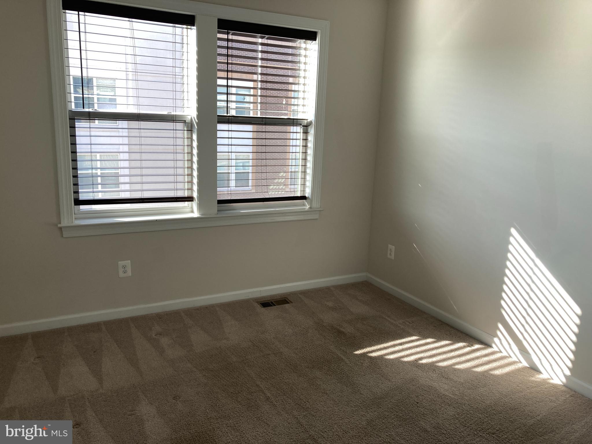KINCORA - Residential Lease